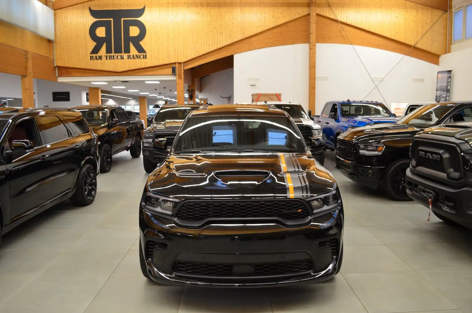 Dodge Durango 5,7 V8 HEMI Orange AWD Black - 2