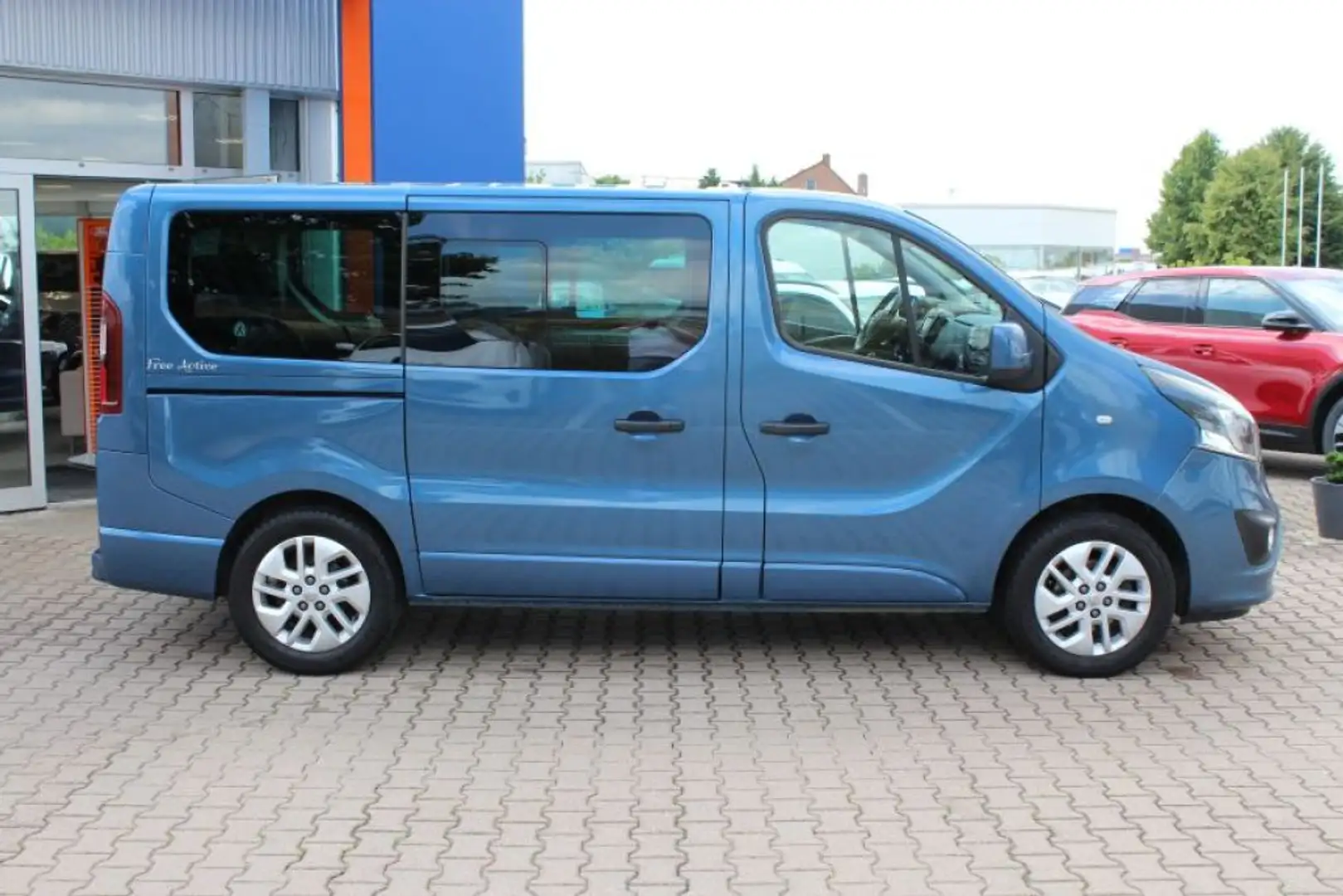 Opel Vivaro 1.6 D Free Active L1H1 Blau - 2