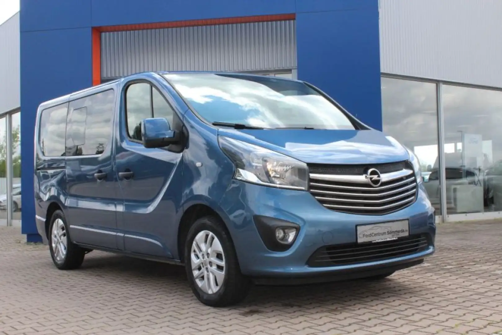 Opel Vivaro 1.6 D Free Active L1H1 Blau - 1