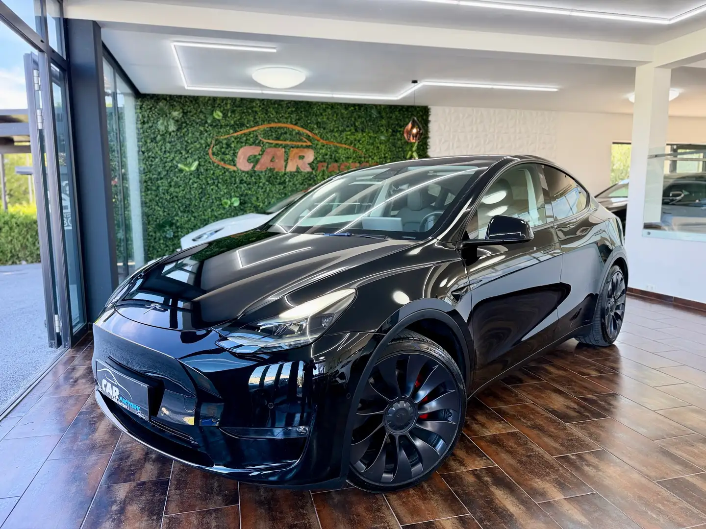 Tesla Model Y VERKAUFT Schwarz - 1