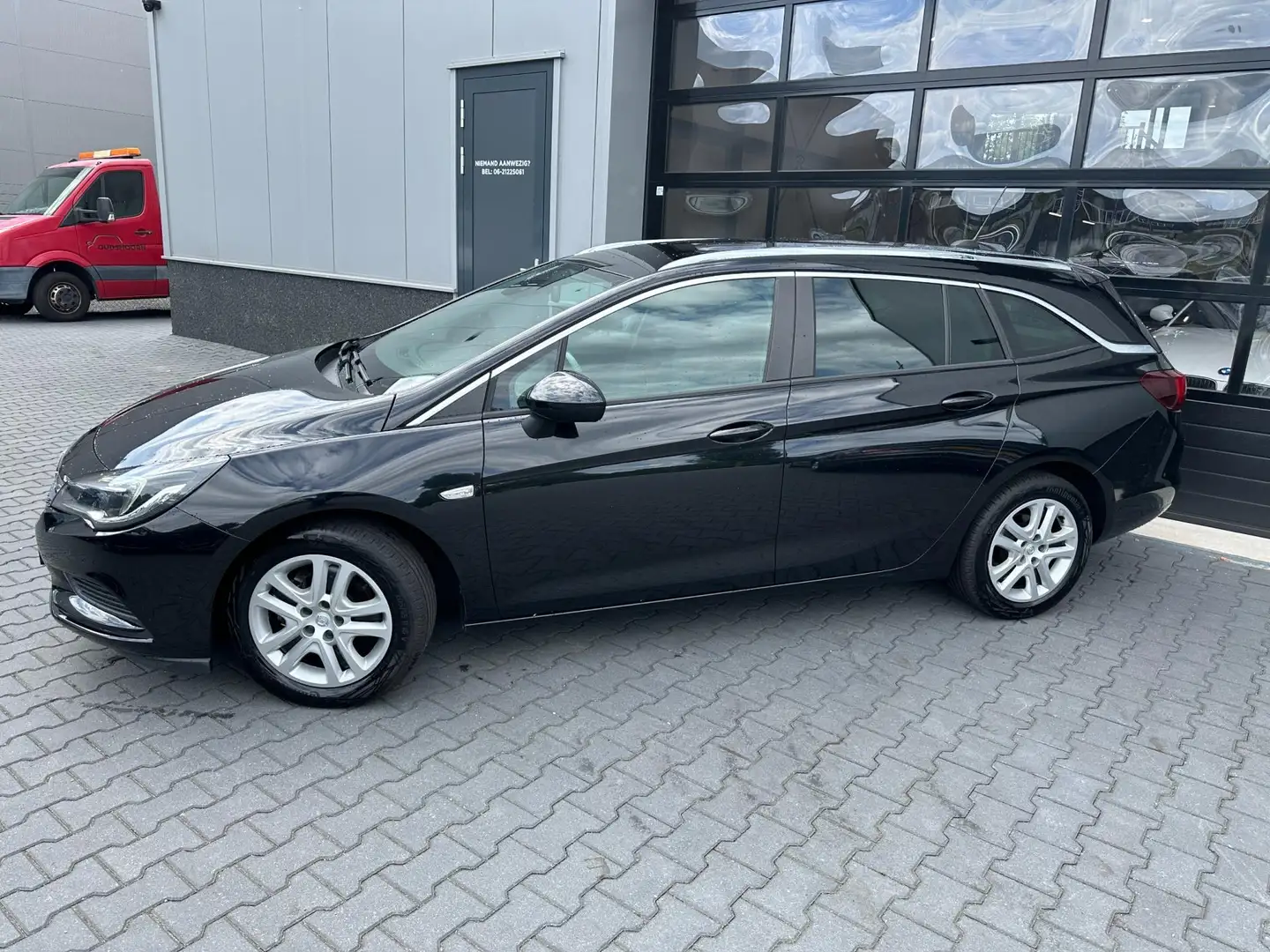 Opel Astra Sports Tourer 1.4 Turbo Business Nero - 2