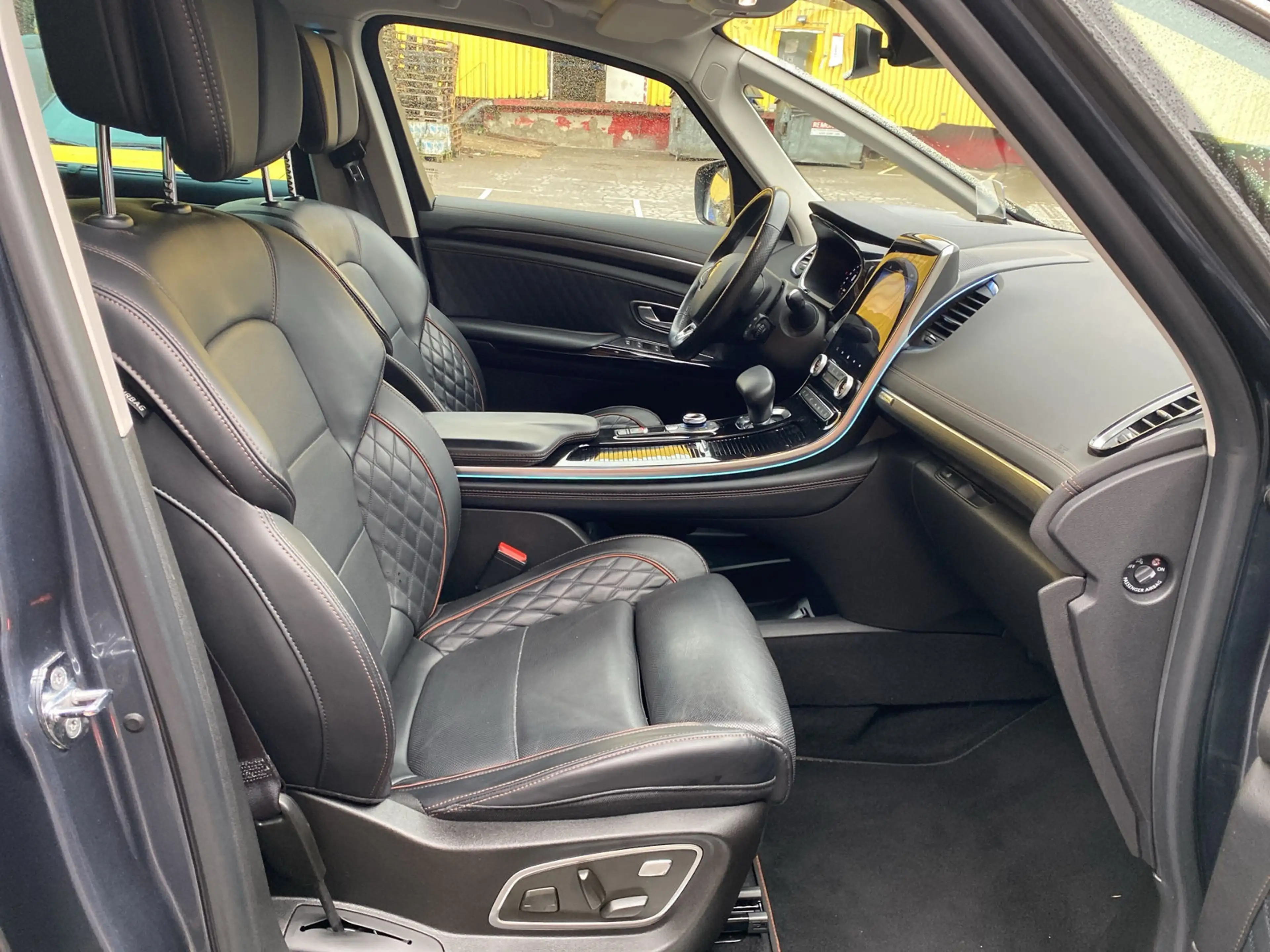 Renault Espace INITIALE PARIS BLUE dCi 190 EDC Navi PDC — photo 11