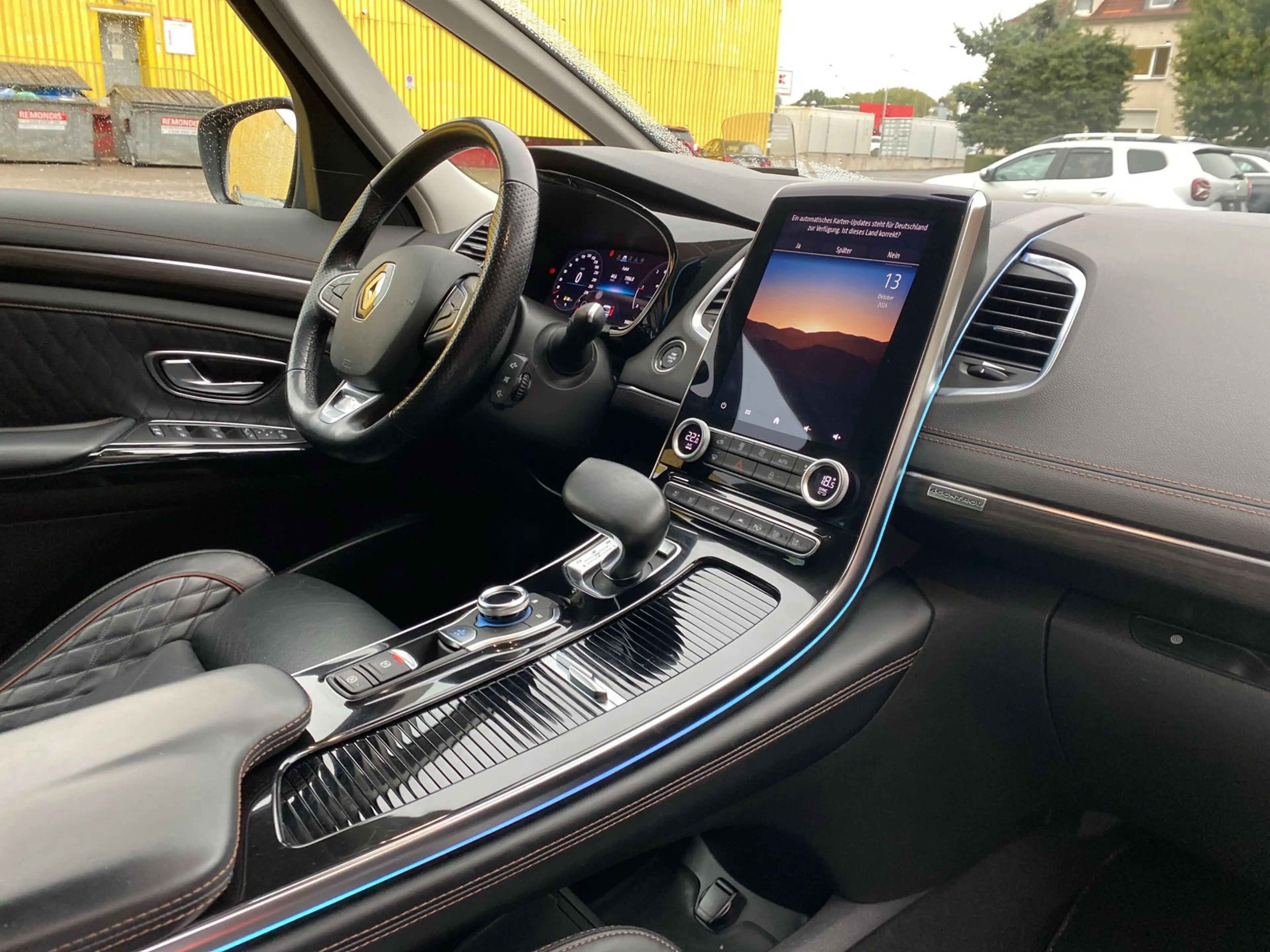 Renault Espace INITIALE PARIS BLUE dCi 190 EDC Navi PDC — photo 9