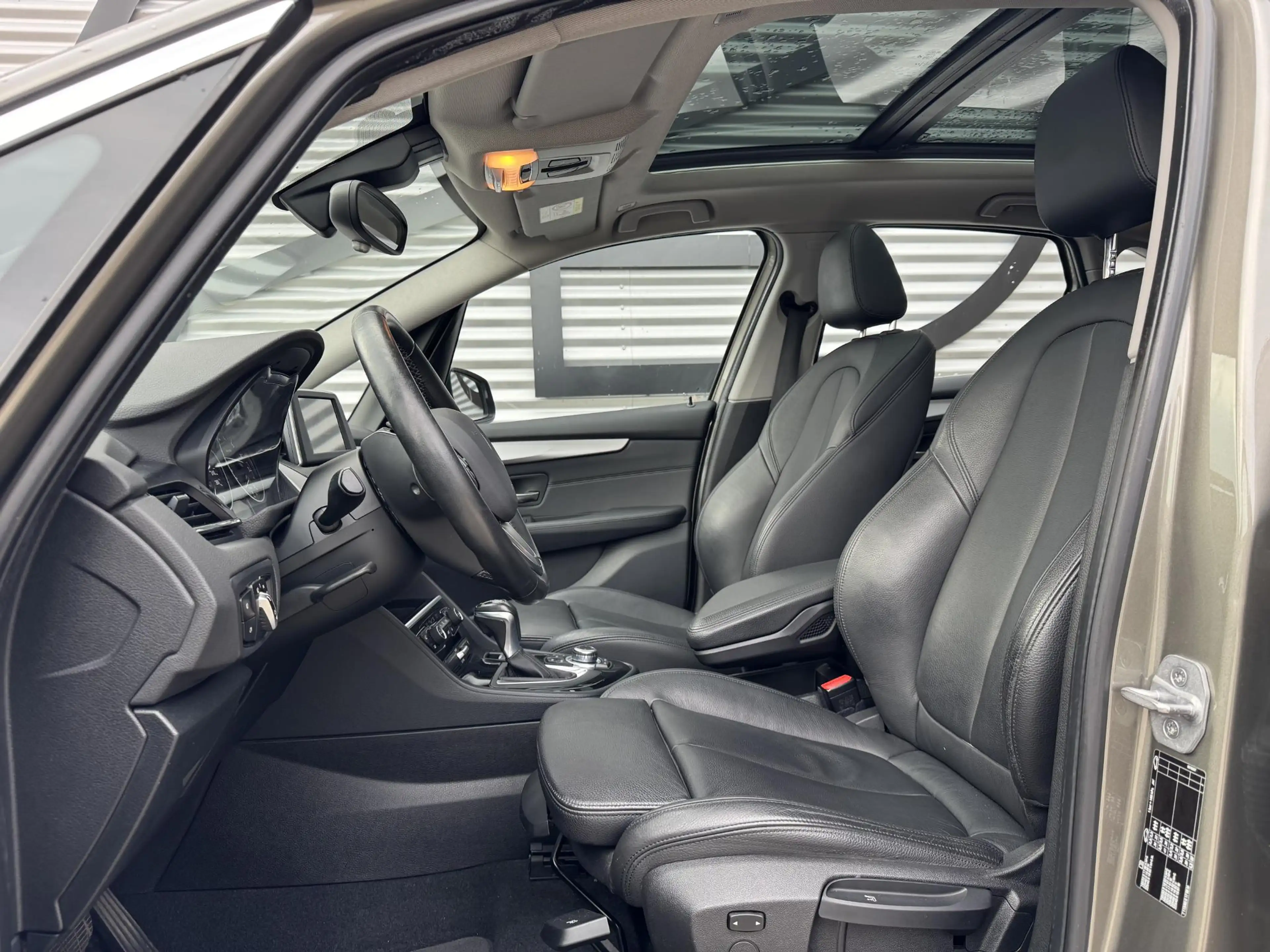 BMW 220 2-serie Active Tourer 220i 2e Eigenaar|Navi|Pano|L — photo 4