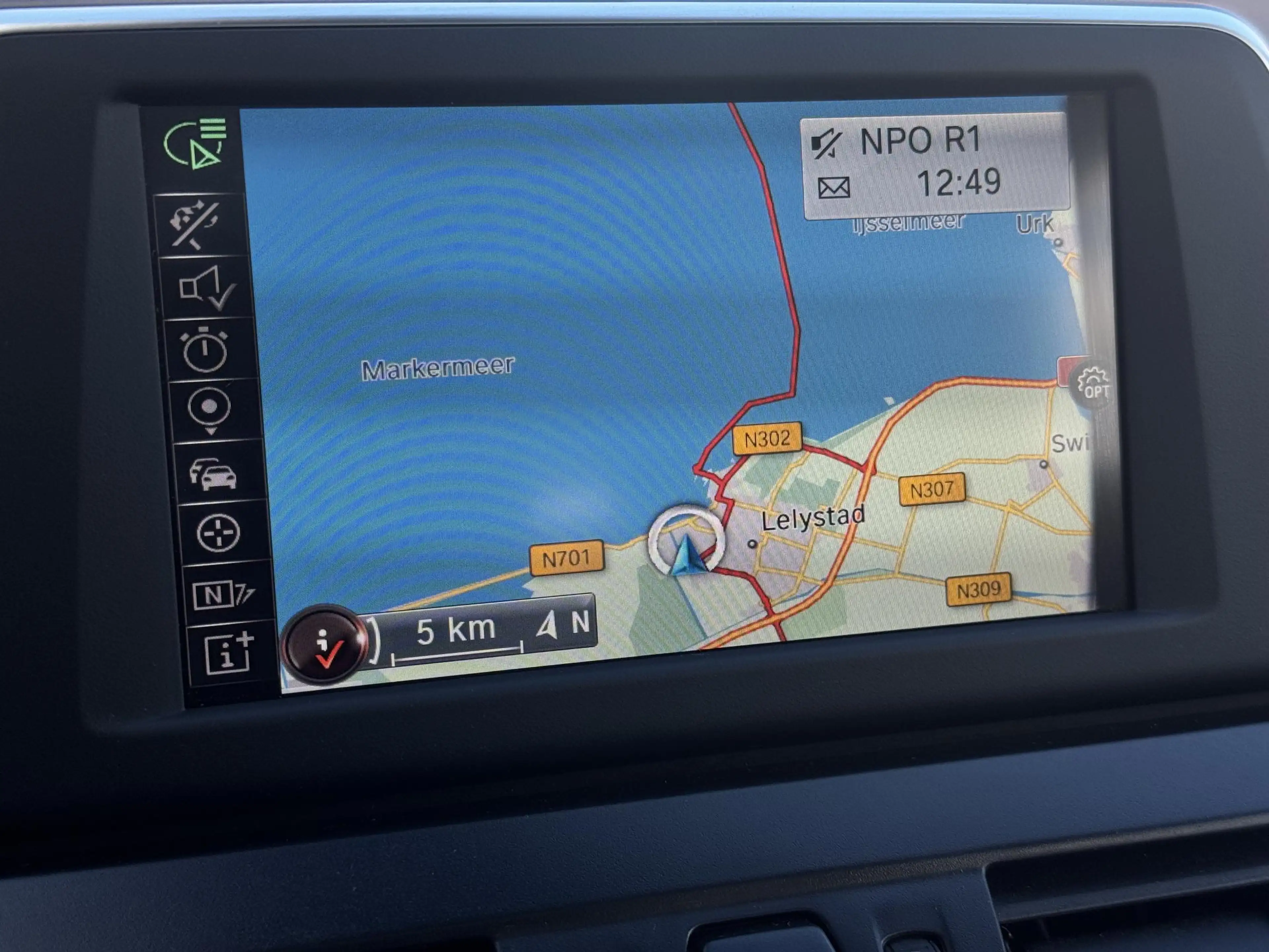 BMW 220 2-serie Active Tourer 220i 2e Eigenaar|Navi|Pano|L — photo 13