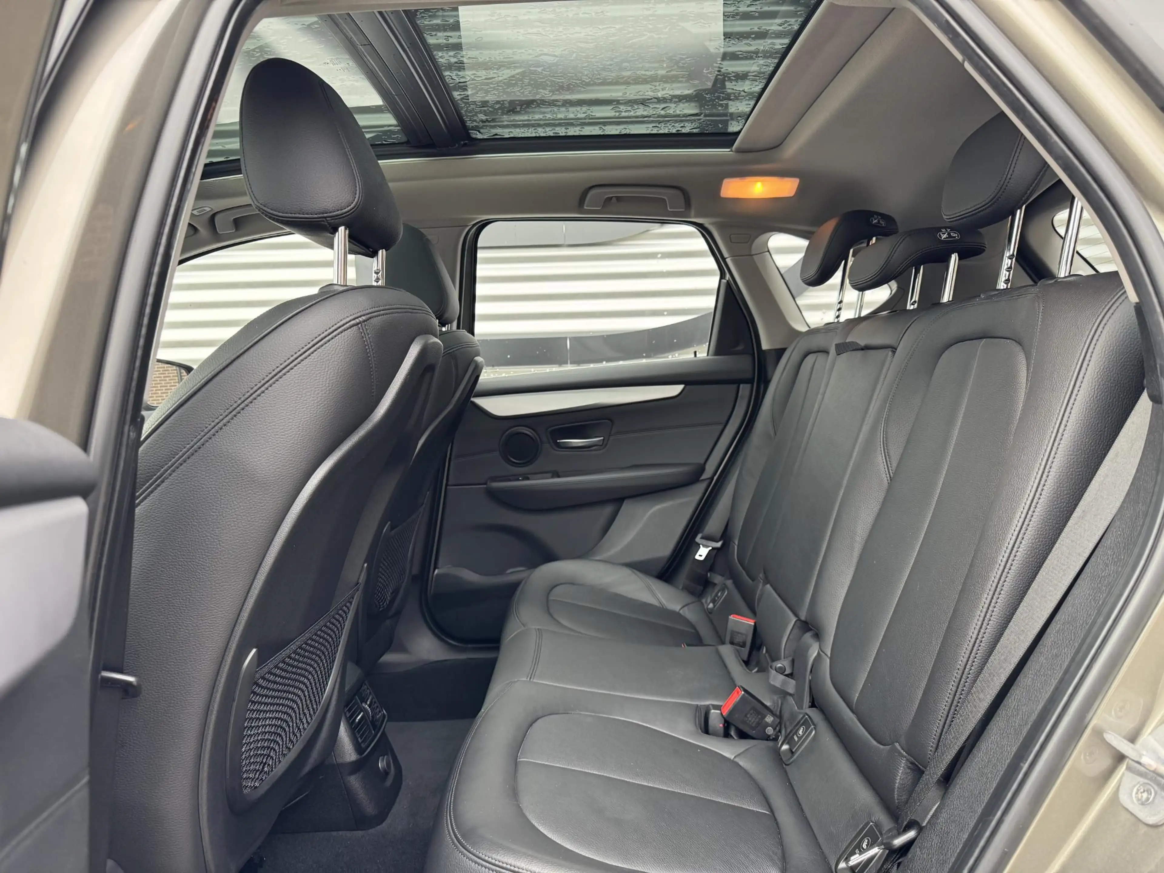 BMW 220 2-serie Active Tourer 220i 2e Eigenaar|Navi|Pano|L — photo 9