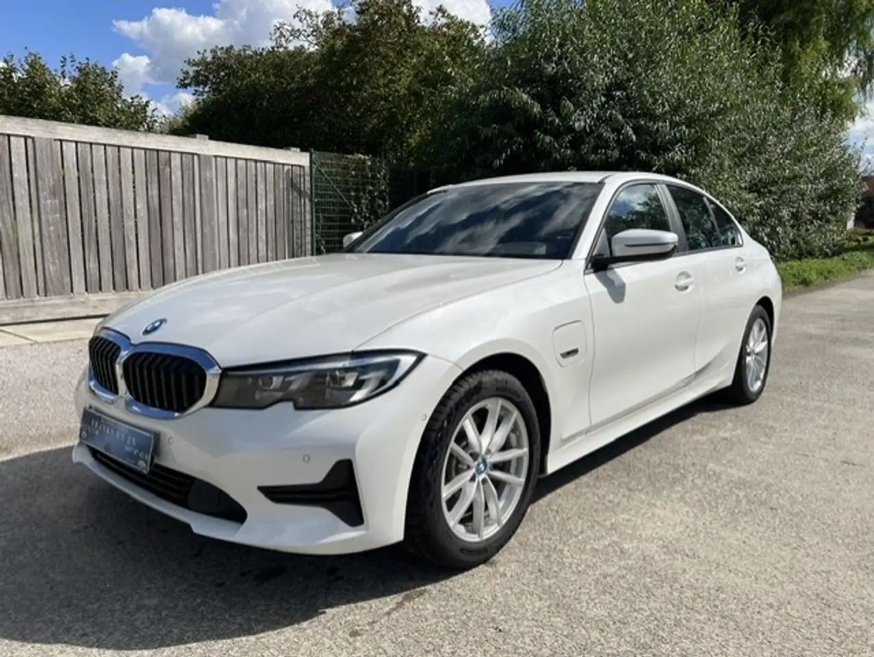 BMW 320 320eA PHEV AUT !275PK! *Navi*Cam*Leder*Apps*Lane* BTW incl
