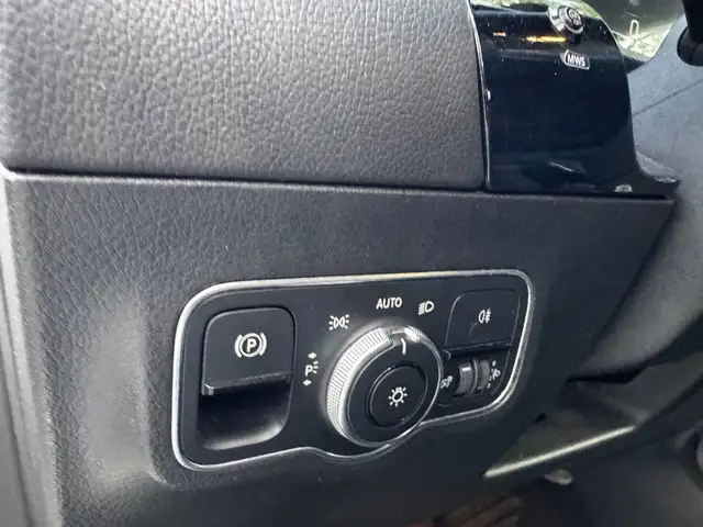 Mercedes-Benz B-Class view 16