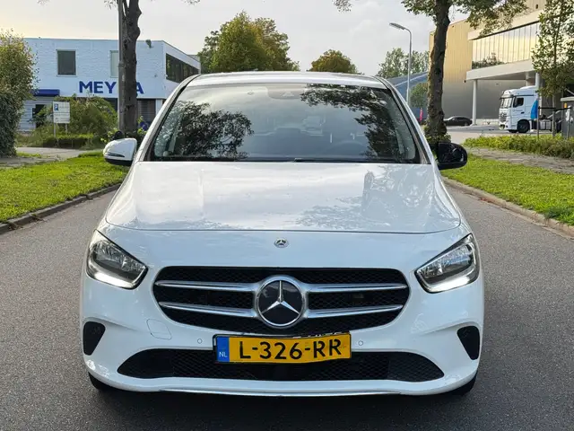 Mercedes-Benz B-Class view 4