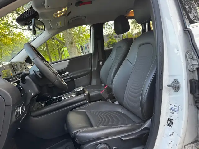 Mercedes-Benz B-Class view 14