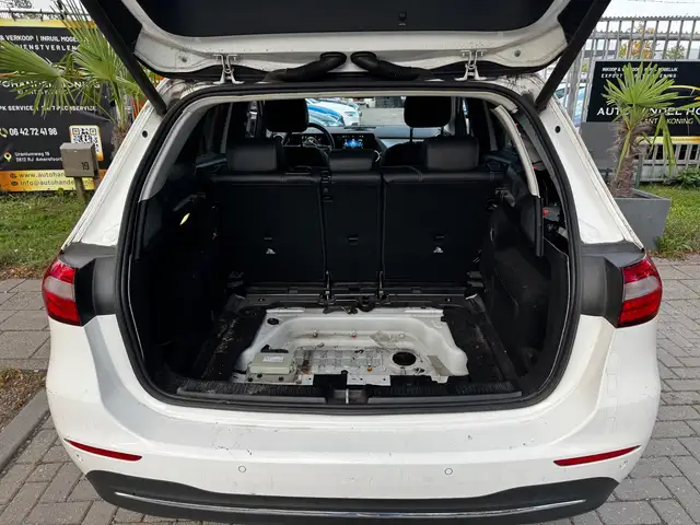 Mercedes-Benz B-Class view 23