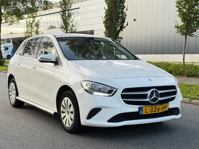 Mercedes-Benz B-Class view 5