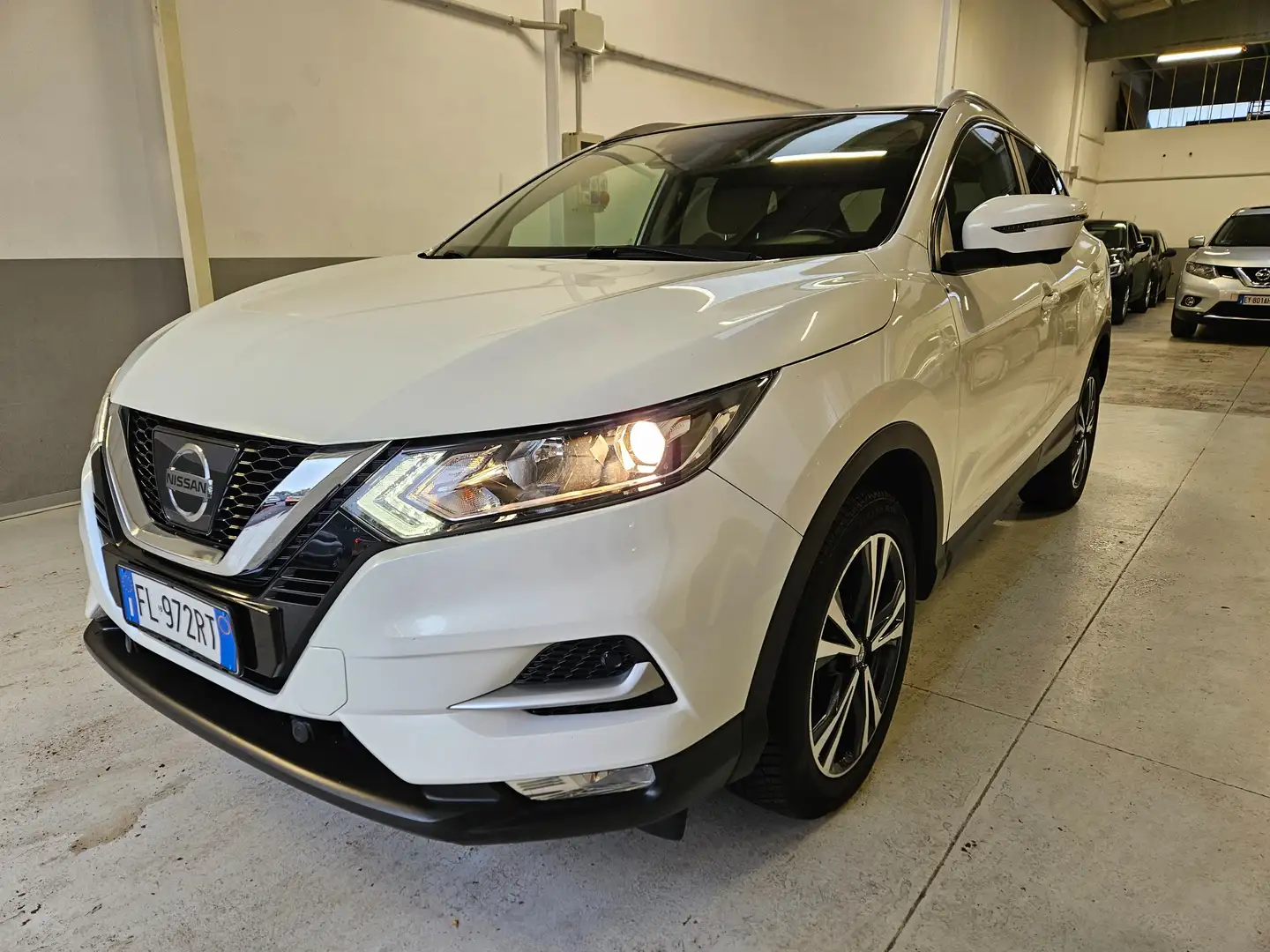 Nissan Qashqai Qashqai II 2017 1.2 dig-t N-Connecta 115cv Blanc - 1