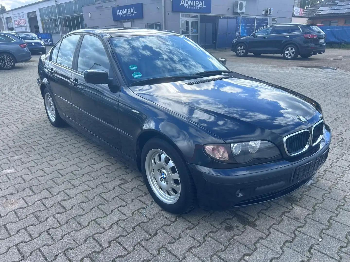 BMW 318 3er 318i AUTOMATIK VOLL-LEDER FAHRBEREIT ALUFELGEN Schwarz - 2