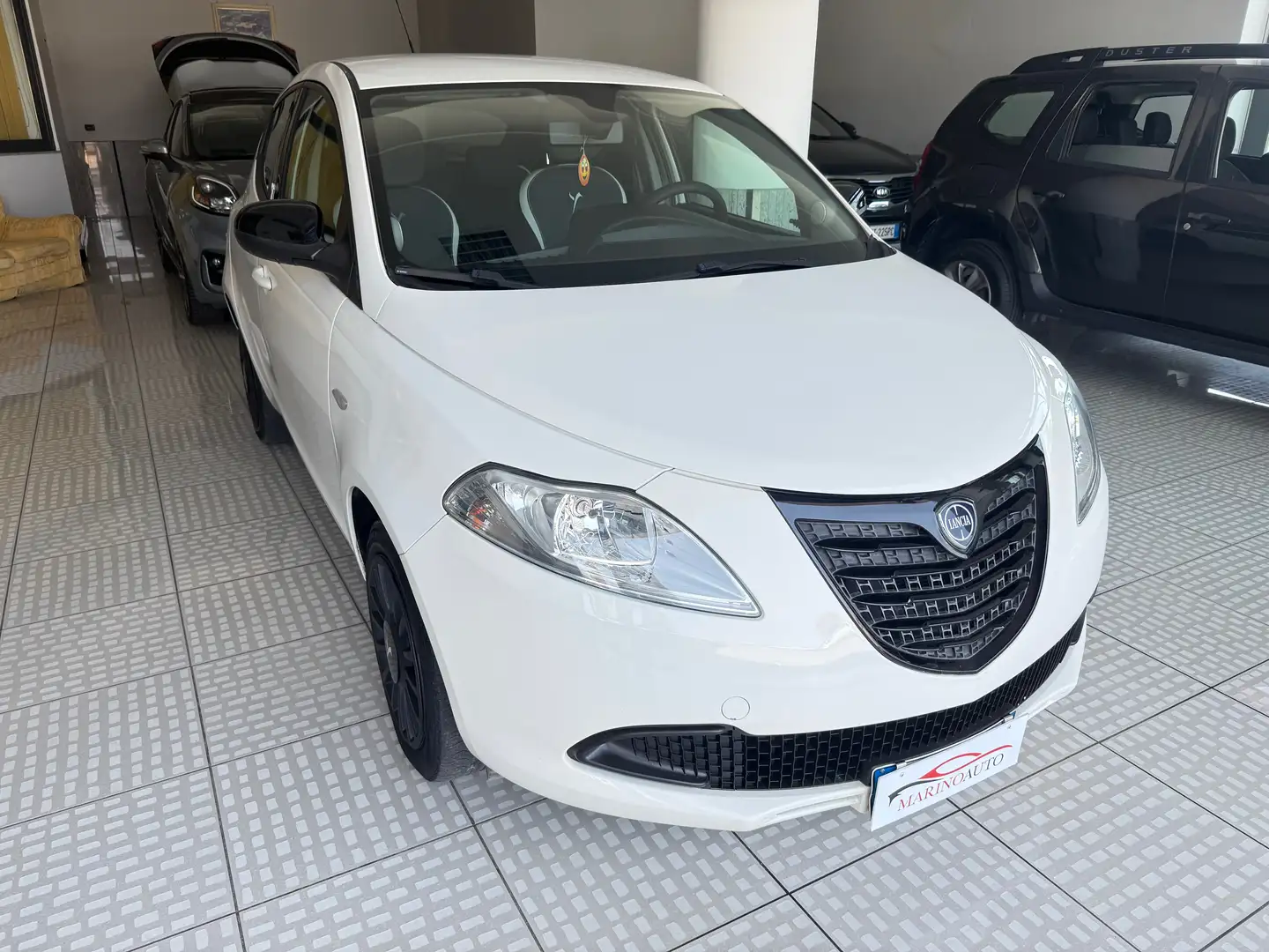 Lancia Ypsilon Ypsilon 2014 1.2 8v Platinum ecochic Gpl 69cv E6 Blanc - 2