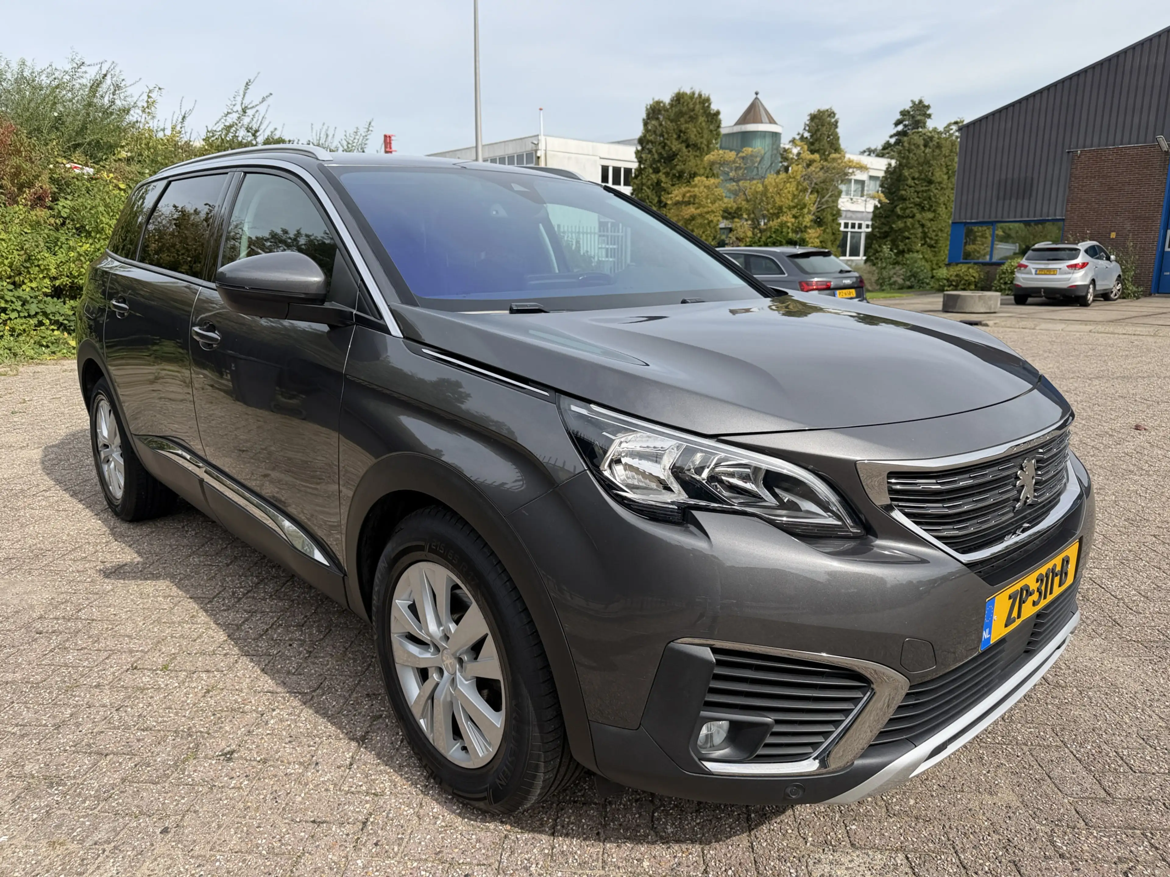 Peugeot 5008 1.2 PureTech Blue Lease Executive 7 Pers Carplay — photo 14