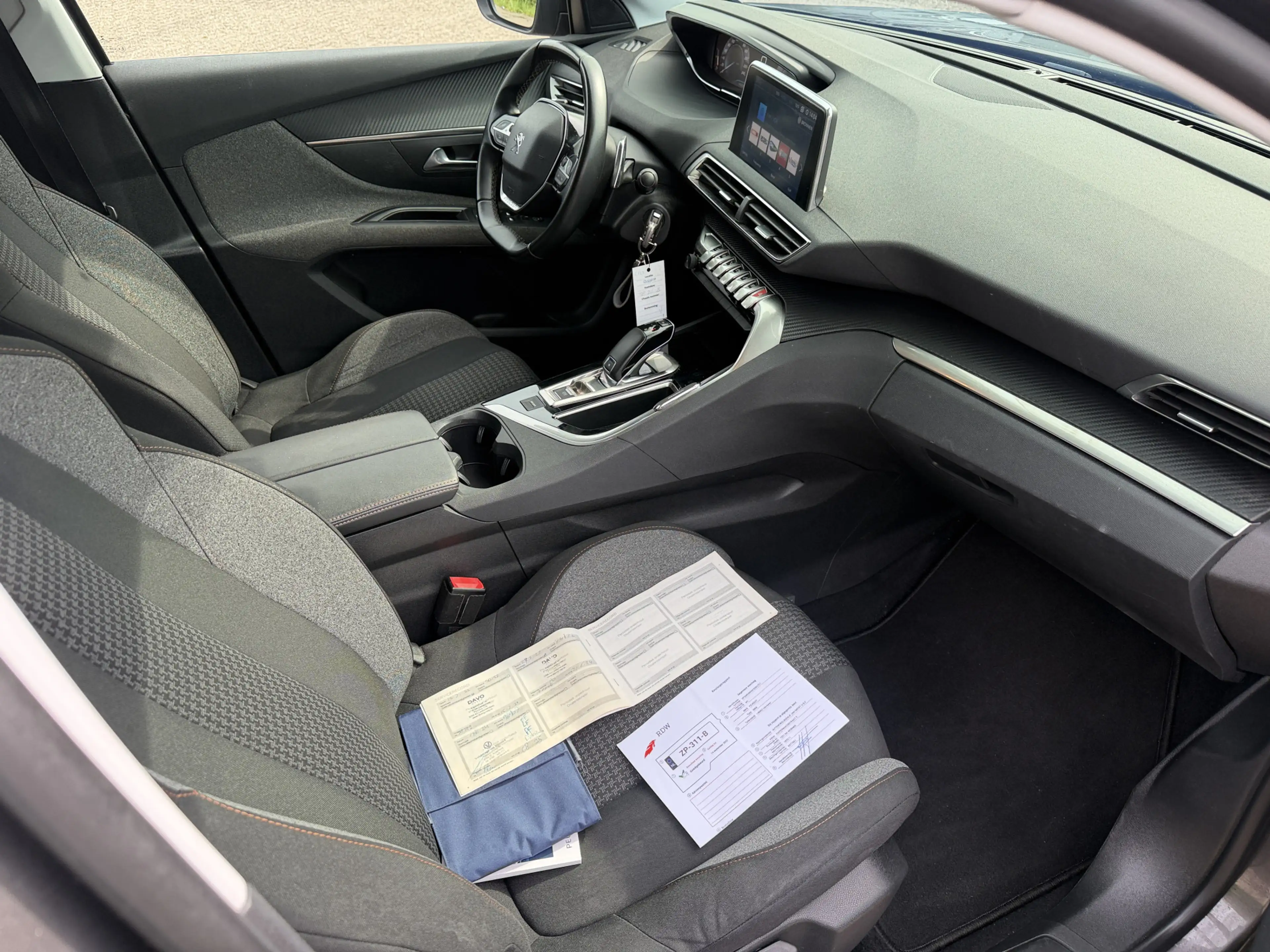 Peugeot 5008 1.2 PureTech Blue Lease Executive 7 Pers Carplay — photo 3