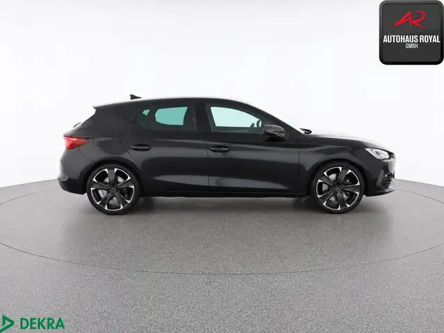 Cupra Leon view 6