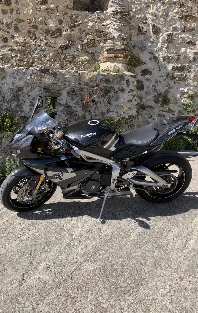 Triumph Daytona 675 Triumph daytona 765r - 2