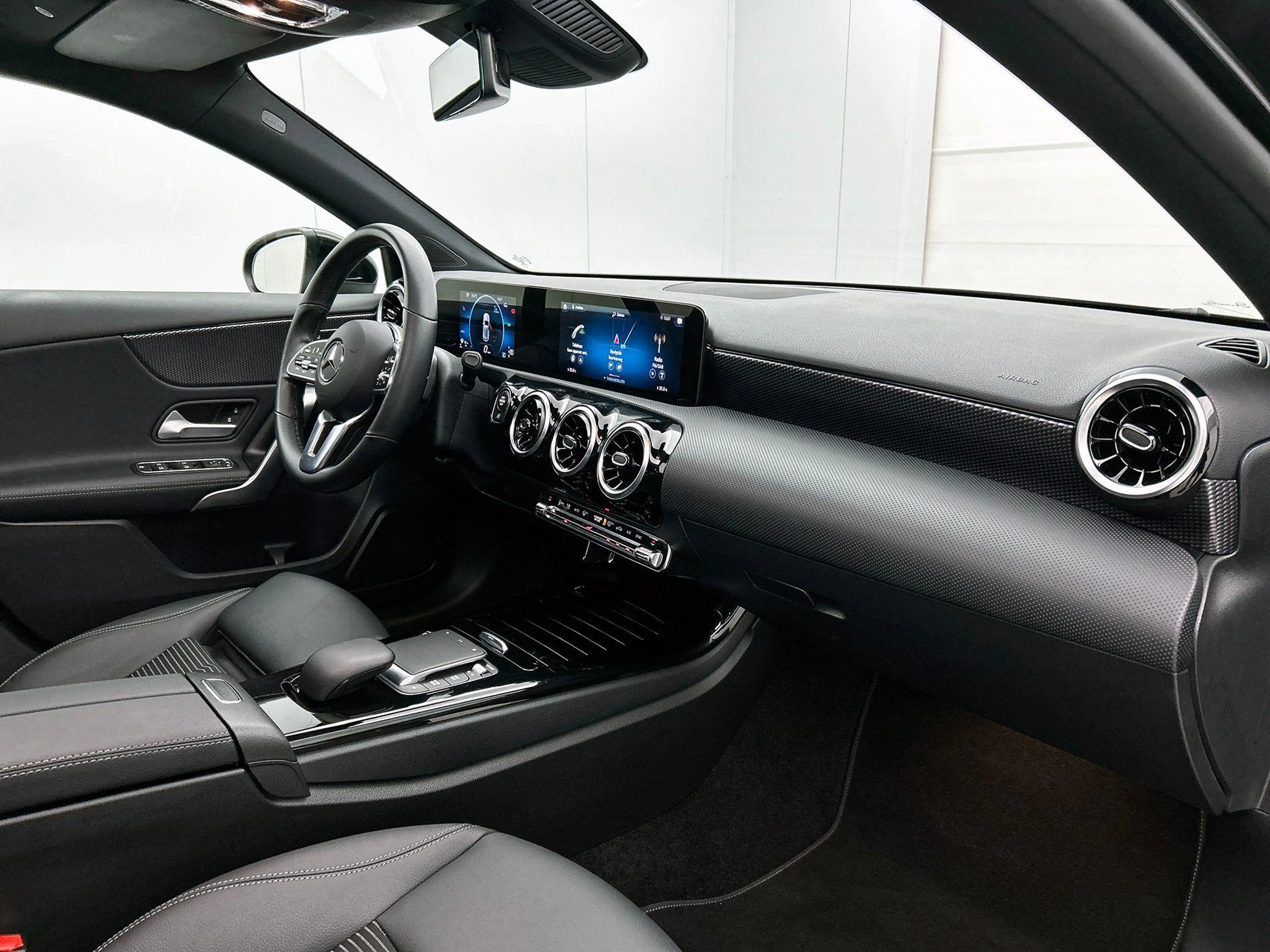 Mercedes-Benz A 180 Business Line | Panoramisch Dak | Verwarmde Zetels — photo 9