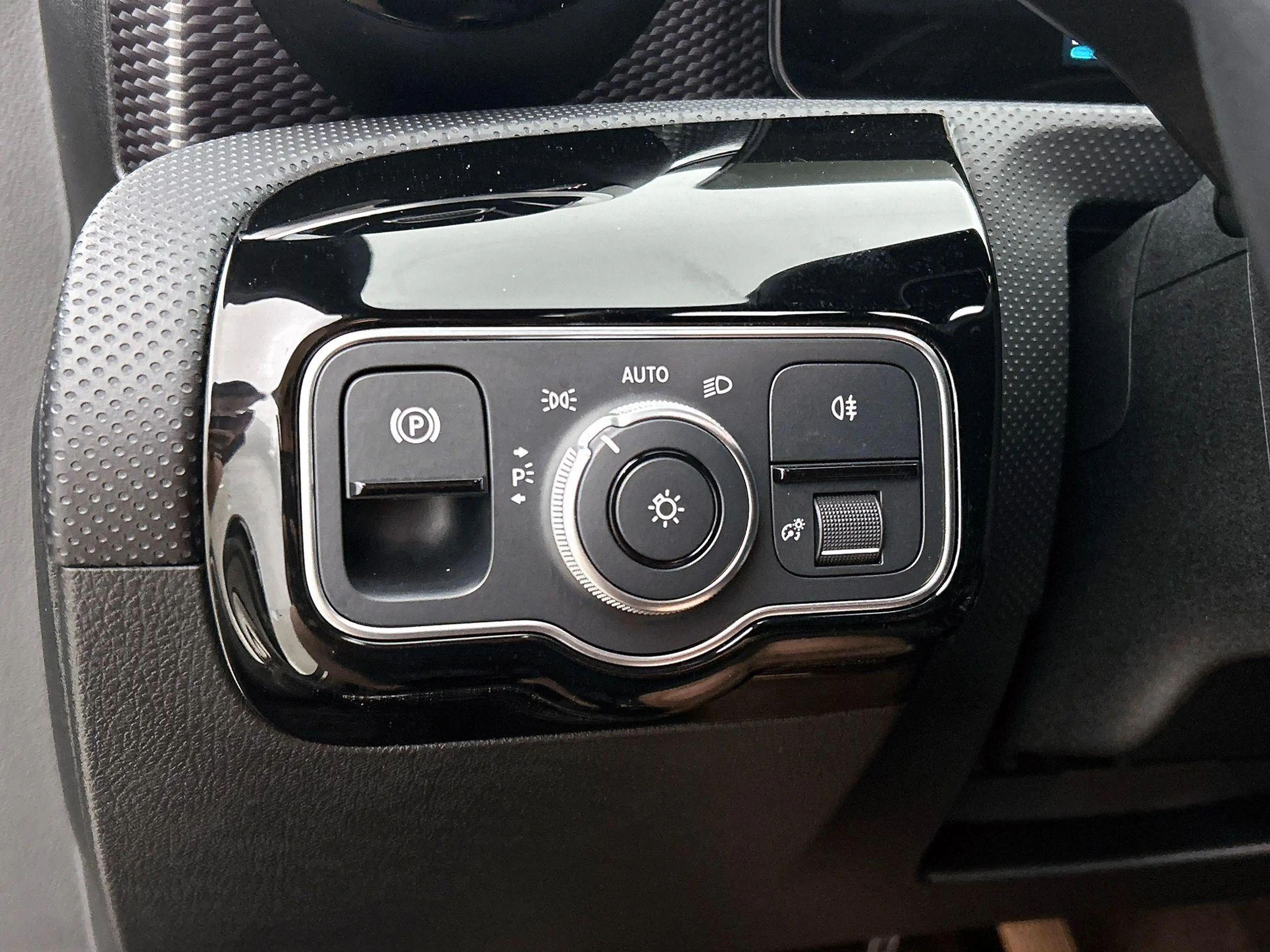 Mercedes-Benz A 180 Business Line | Panoramisch Dak | Verwarmde Zetels — photo 13
