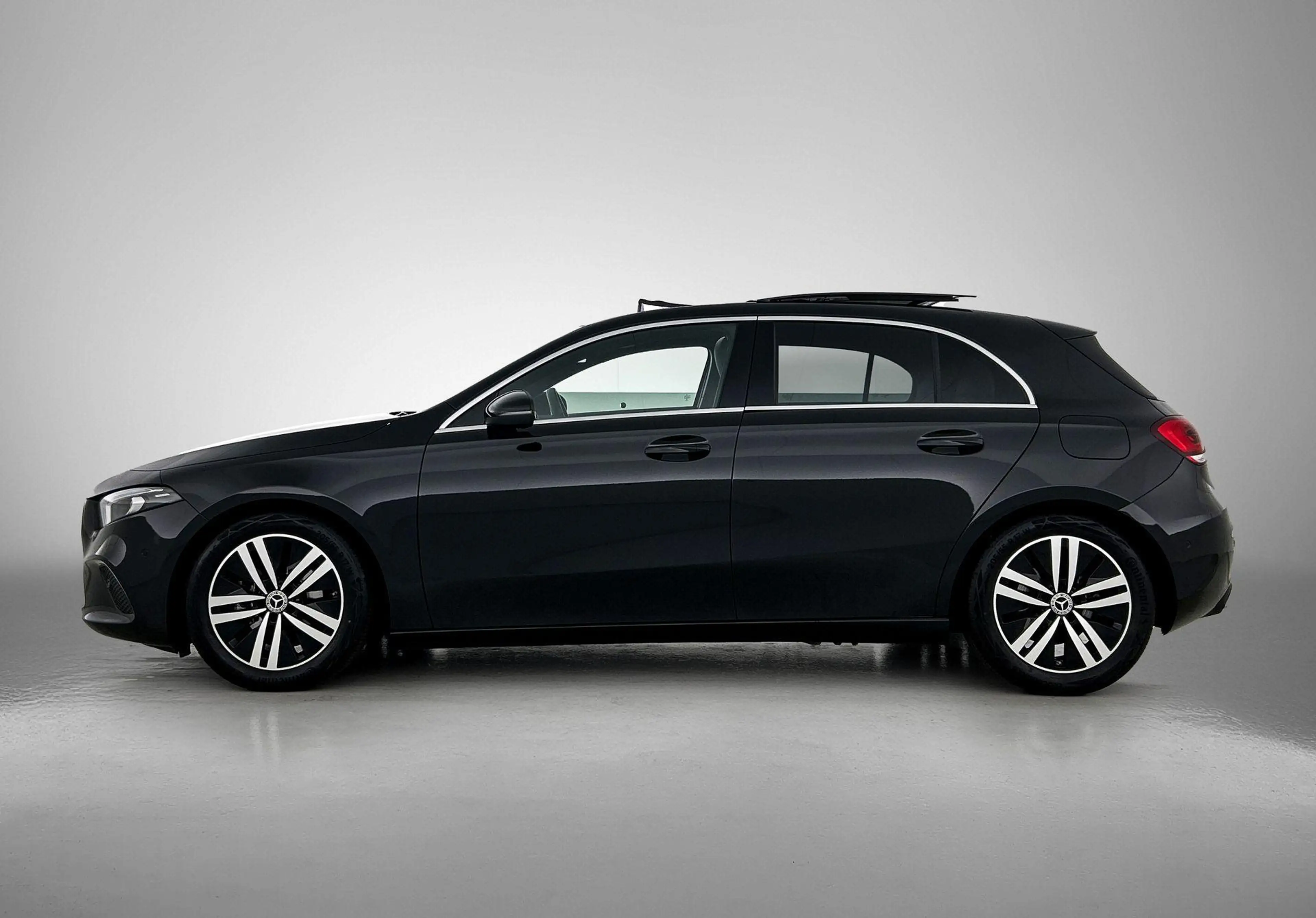 Mercedes-Benz A 180 Business Line | Panoramisch Dak | Verwarmde Zetels — photo 6