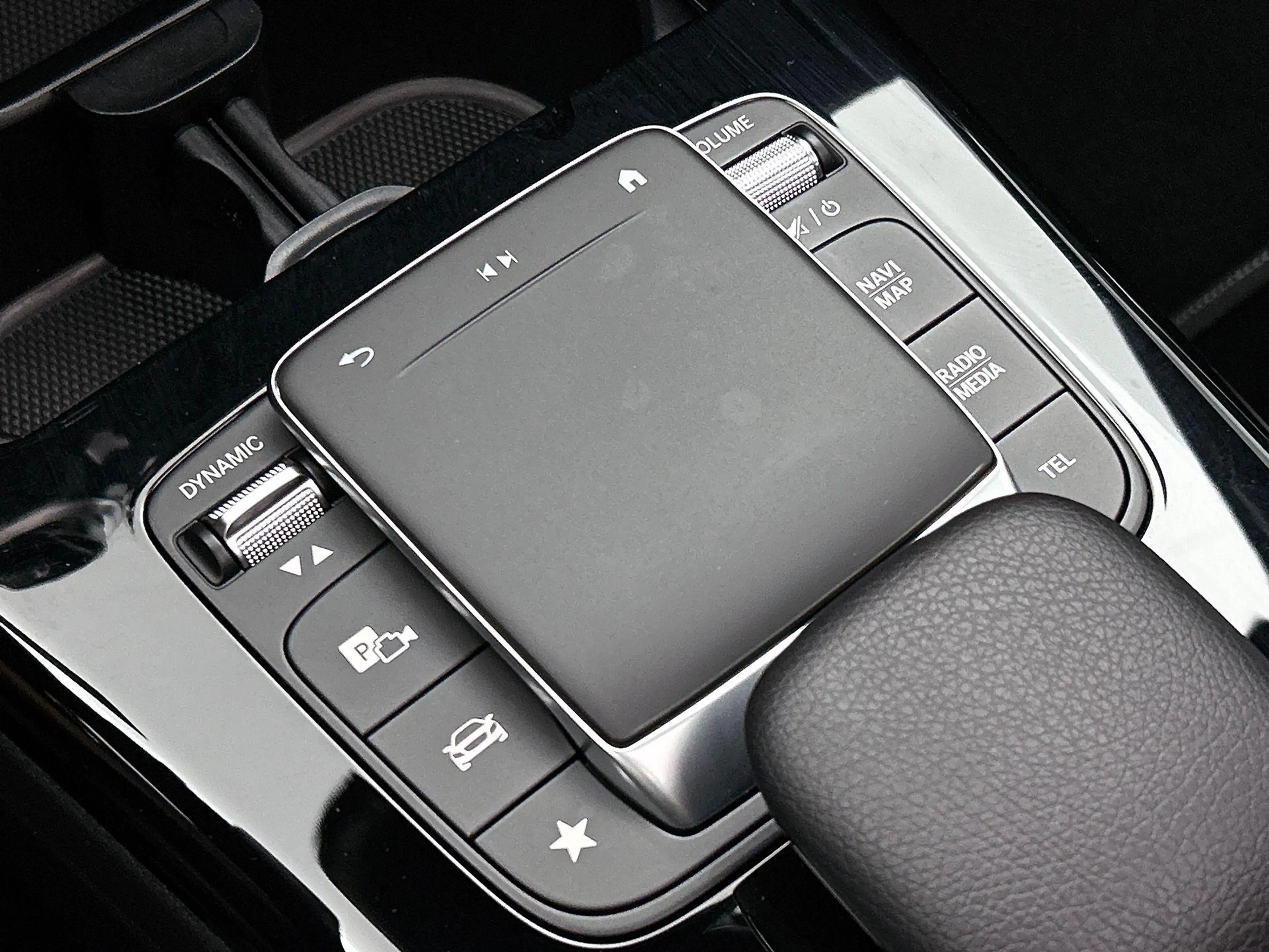 Mercedes-Benz A 180 Business Line | Panoramisch Dak | Verwarmde Zetels — photo 15
