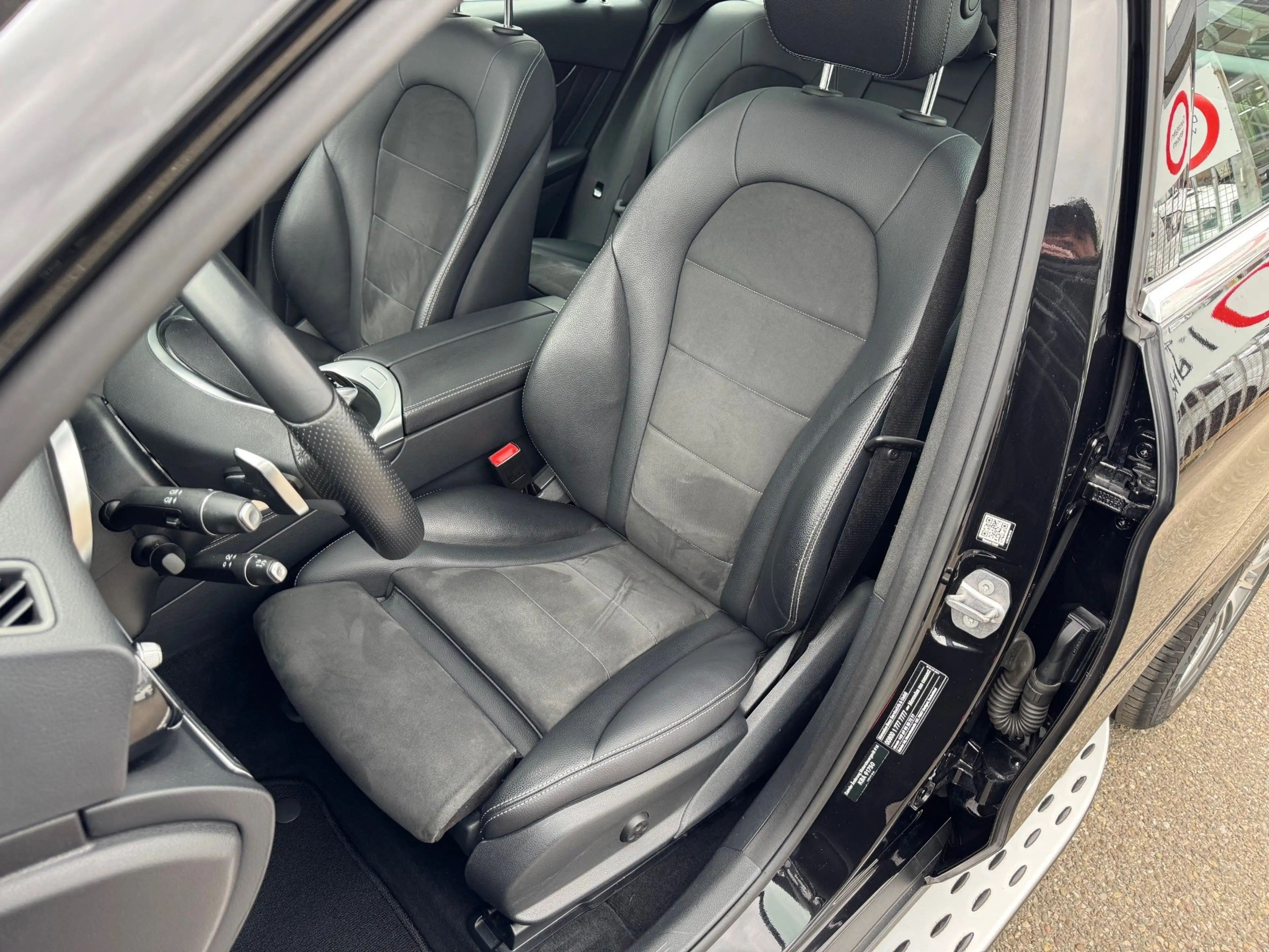 Mercedes-Benz GLC 350 GLC 350 d 4Matic AMG Line VOLLAUSSTATTUNG !!! * — photo 14