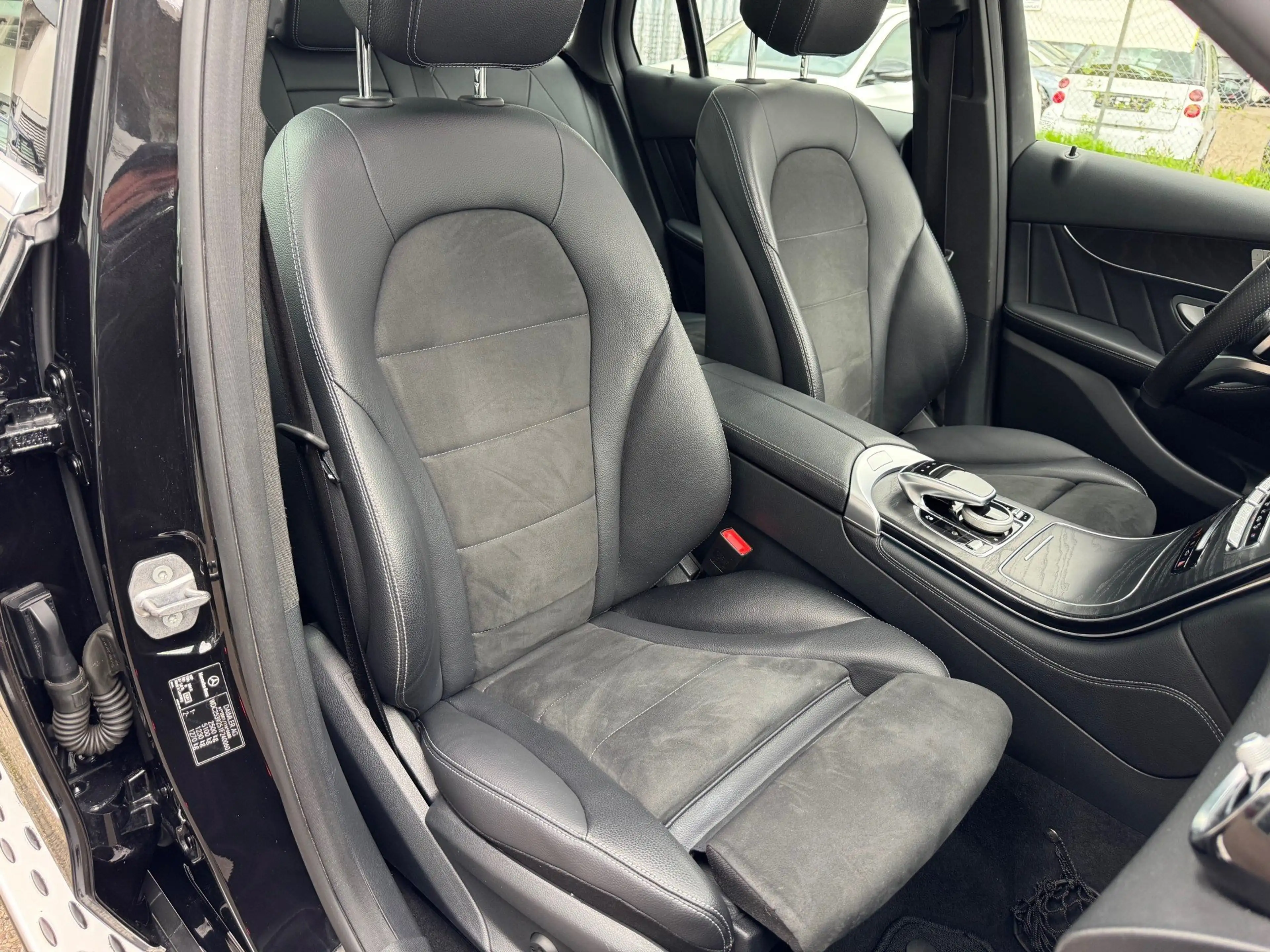 Mercedes-Benz GLC 350 GLC 350 d 4Matic AMG Line VOLLAUSSTATTUNG !!! * — photo 12