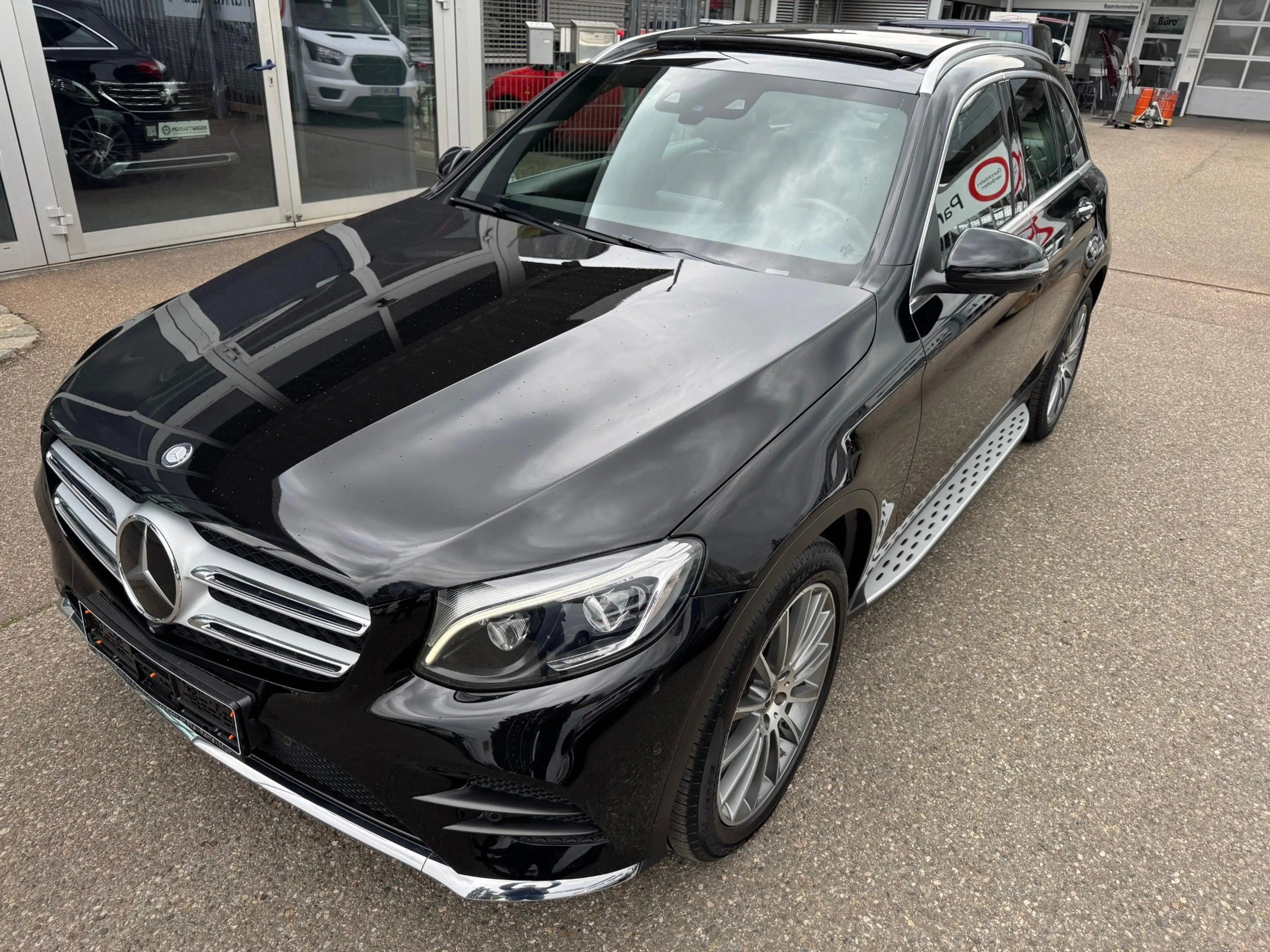 Mercedes-Benz GLC 350 GLC 350 d 4Matic AMG Line VOLLAUSSTATTUNG !!! * — photo 2