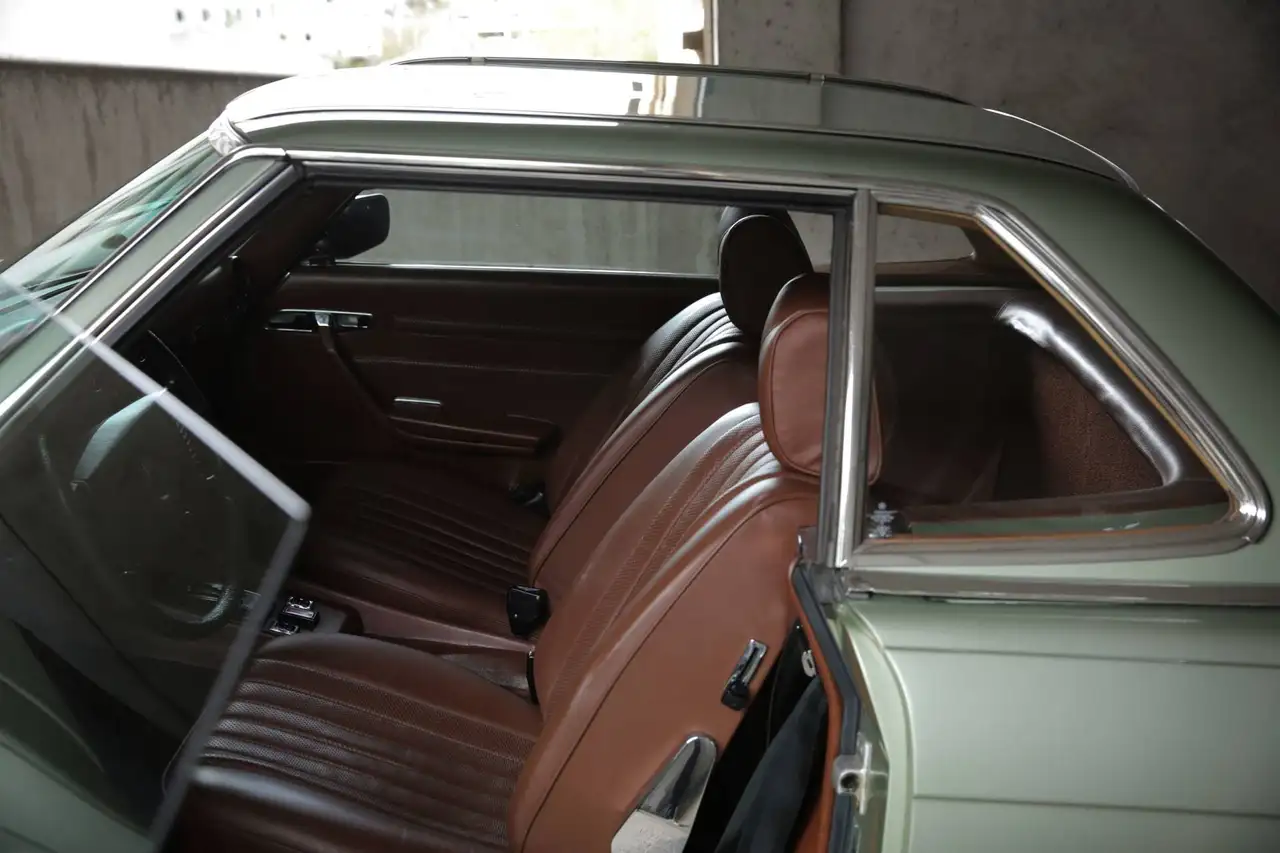 1973 Mercedes-Benz 450 SL R107, photograph 9
