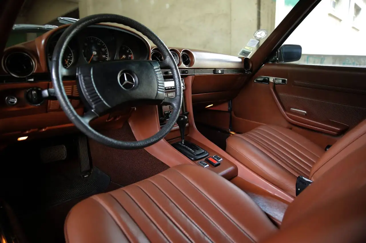 1973 Mercedes-Benz 450 SL R107, photograph 8