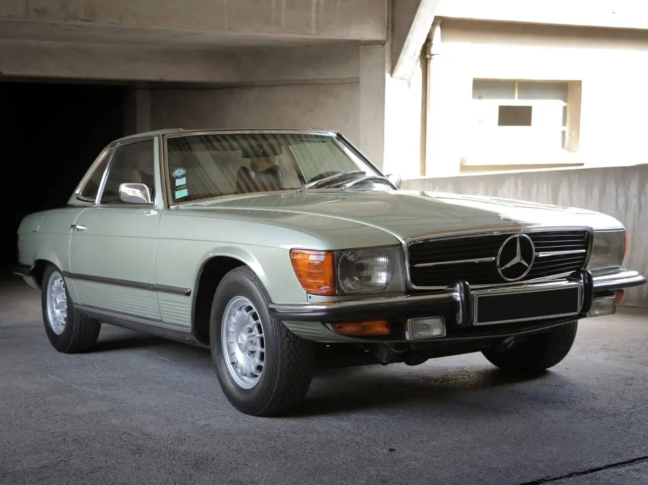 1973 Mercedes-Benz 450 SL R107, photograph 1