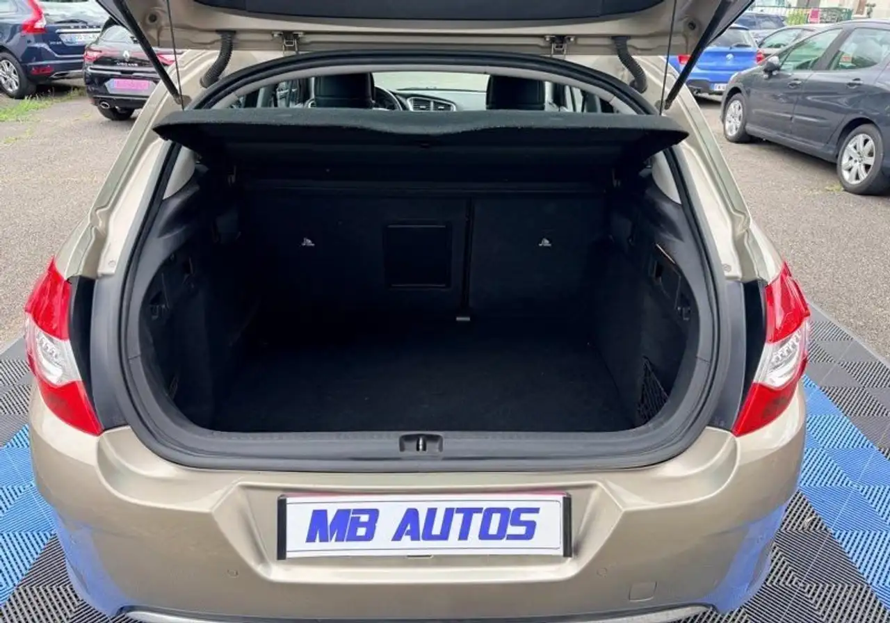 Citroen C4 Berline — photo 14