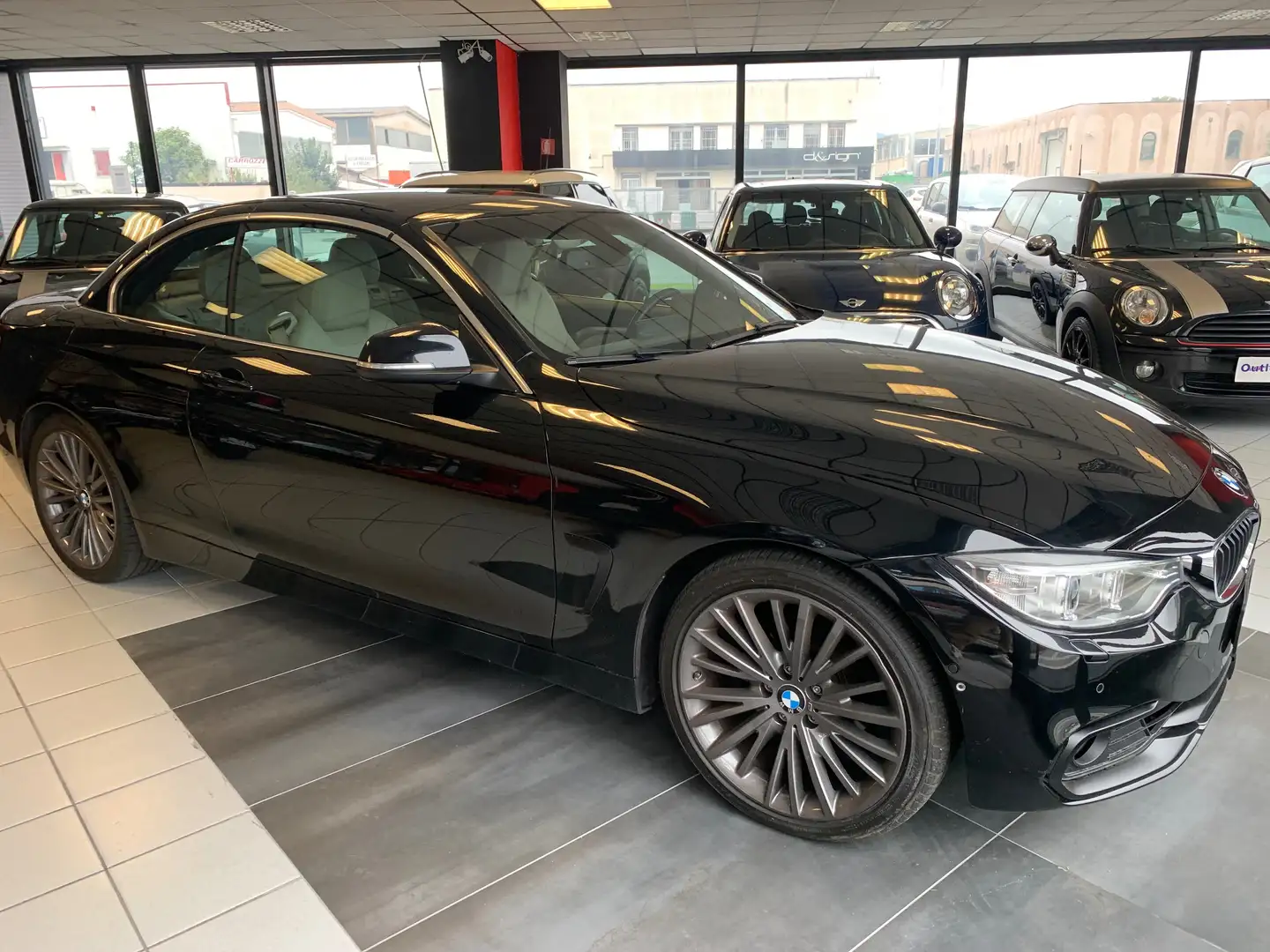 BMW 420 Serie 4 F33 420d Cabrio Msport Nero - 1
