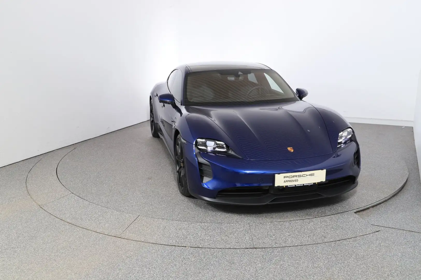 Porsche Taycan GTS Blau - 2