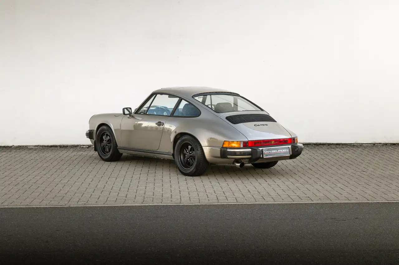 Porsche 911 3.2 Carrera Coupé, foto 3