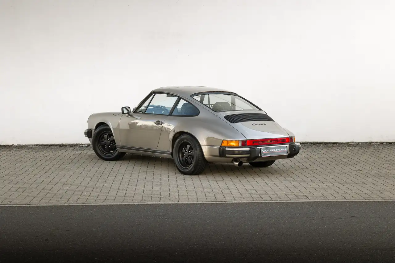 Porsche 911 3.2 Carrera Coupé, foto 4