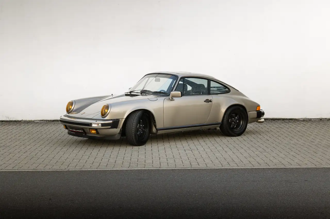 Porsche 911 3.2 Carrera Coupé, foto 2
