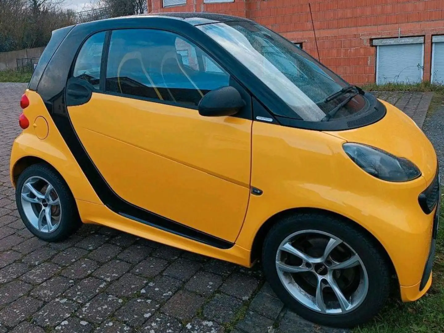 smart forTwo Limited Edition " Cityflame" Žlutá - 2