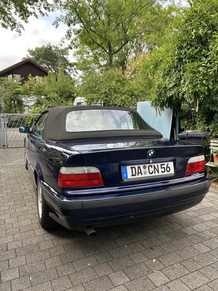 BMW 320i, foto 6