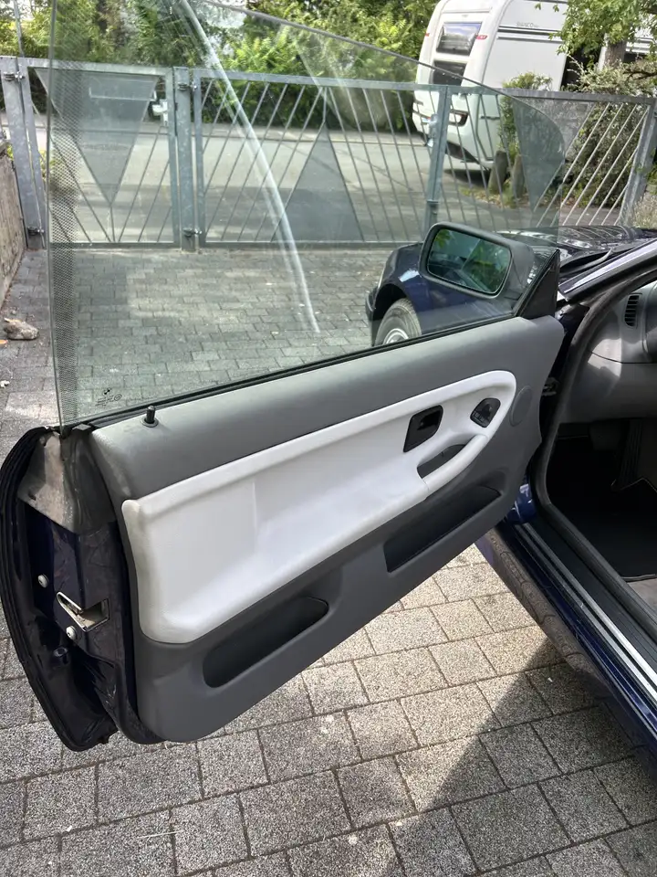 BMW 320i, foto 10