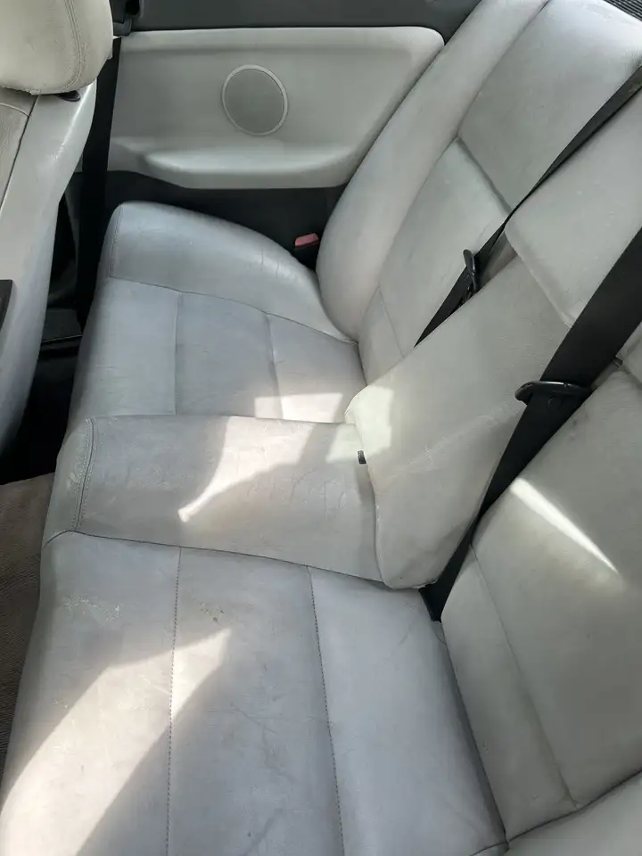 BMW 320i, foto 9
