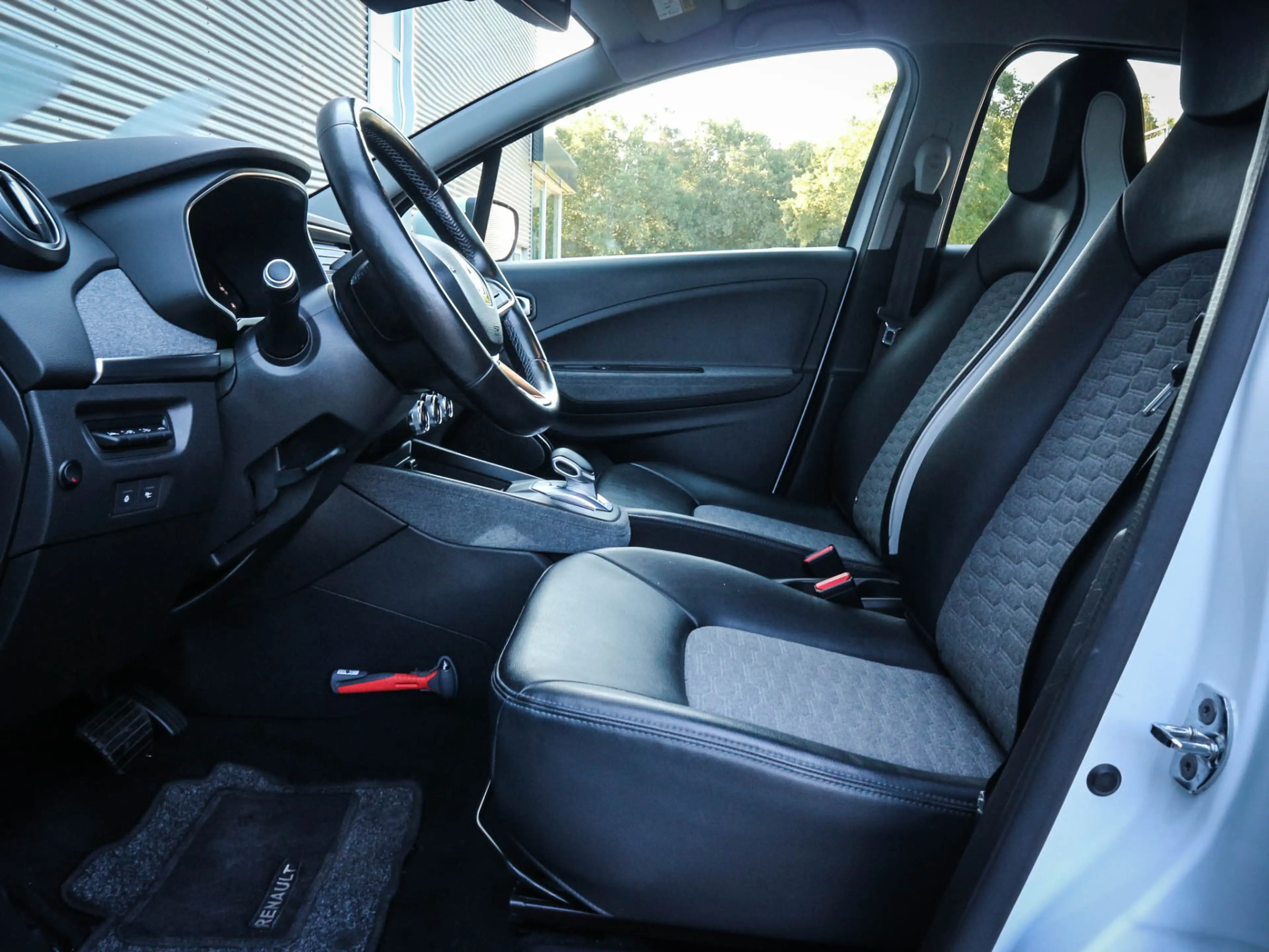 Renault ZOE R135 Intens Business 52 kWh Clima | Cruise | Navi — photo 2