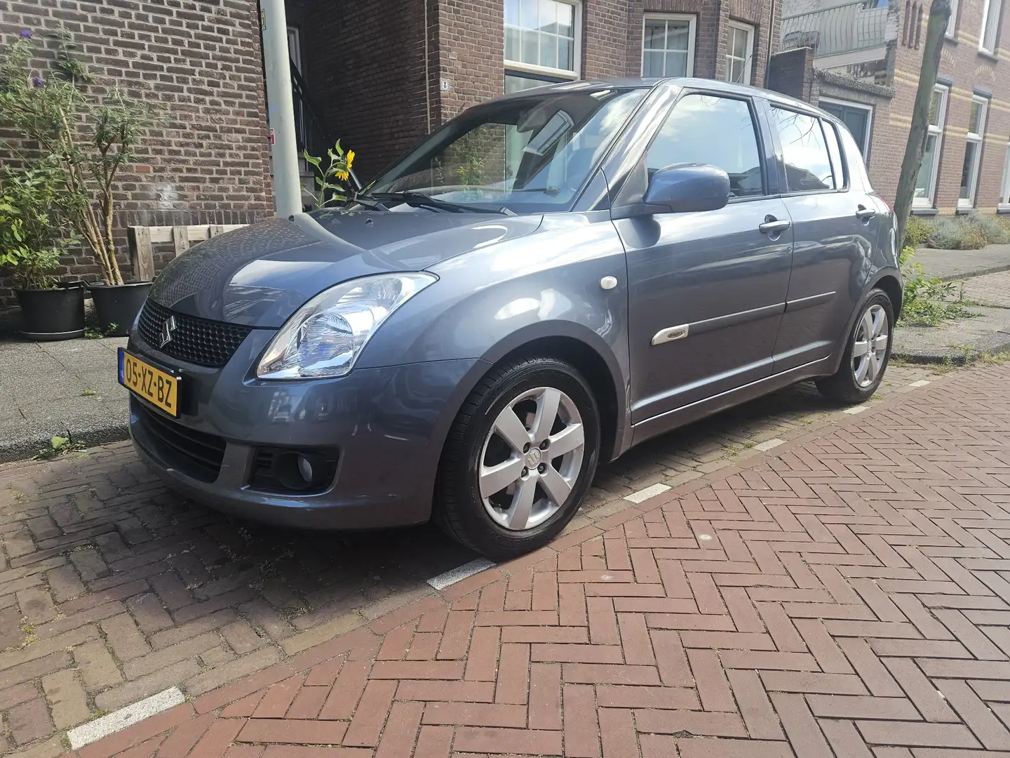 Suzuki Swift Swift 1.3 Shogun - 1