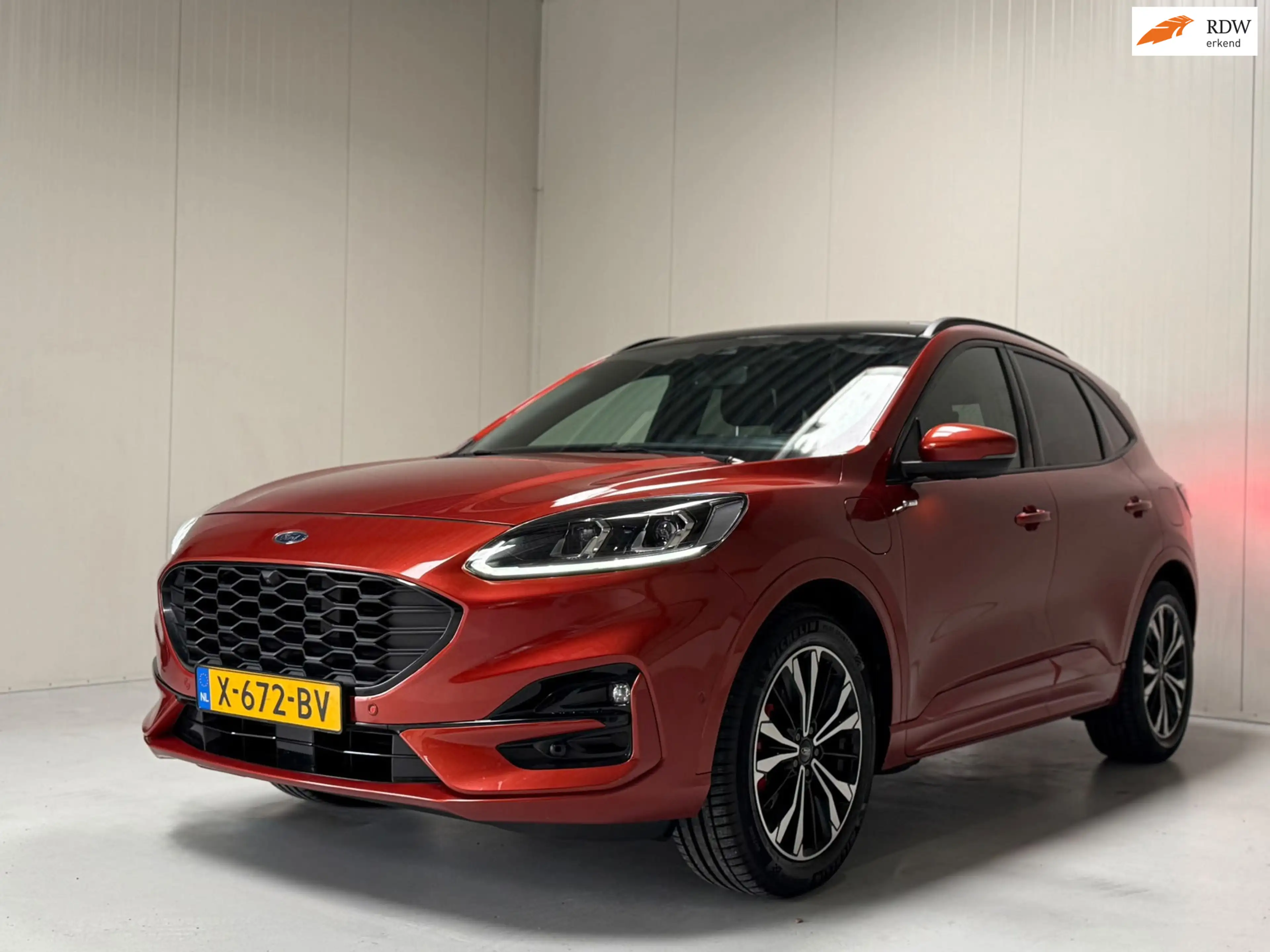 Ford Kuga 2.5 PHEV Vignale