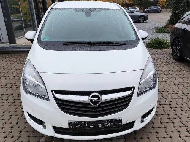 Opel Meriva Drive+8 Fach Bereifung+Anhängevorrichtung+Winterpaket