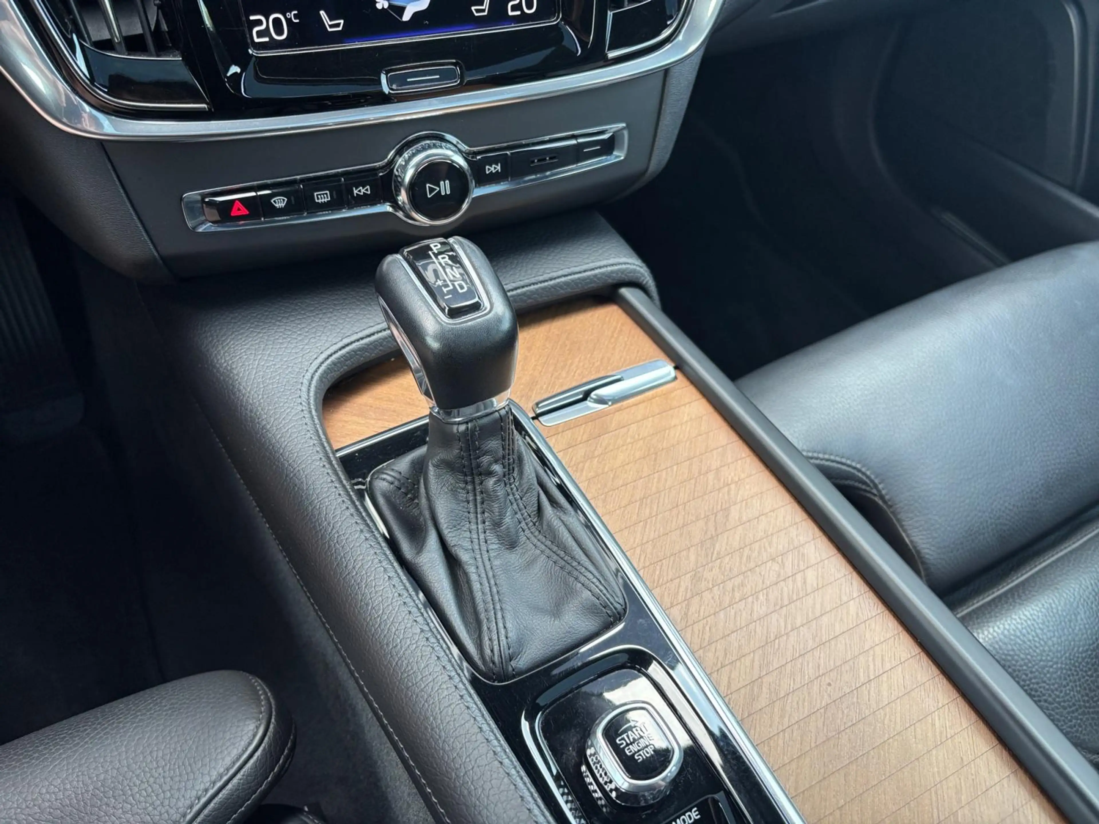 Volvo S90 2.0 T5 252PK Inscription ✅ Schuifdak ✅ B&W ✅ Leder — photo 25
