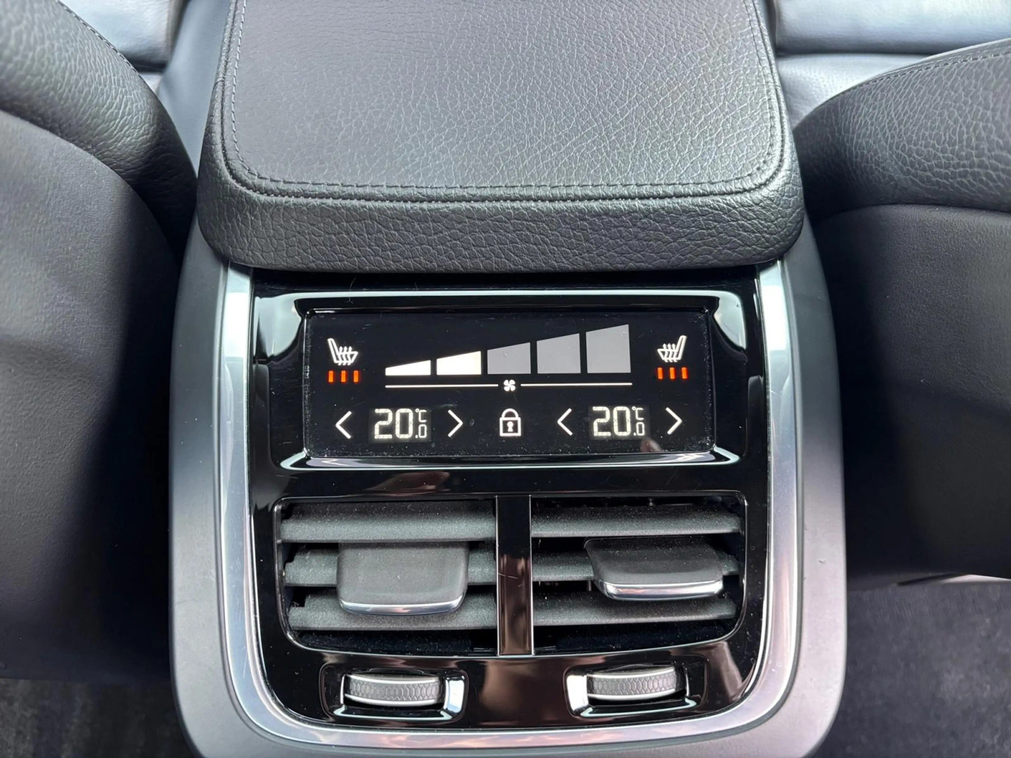 Volvo S90 2.0 T5 252PK Inscription ✅ Schuifdak ✅ B&W ✅ Leder — photo 31