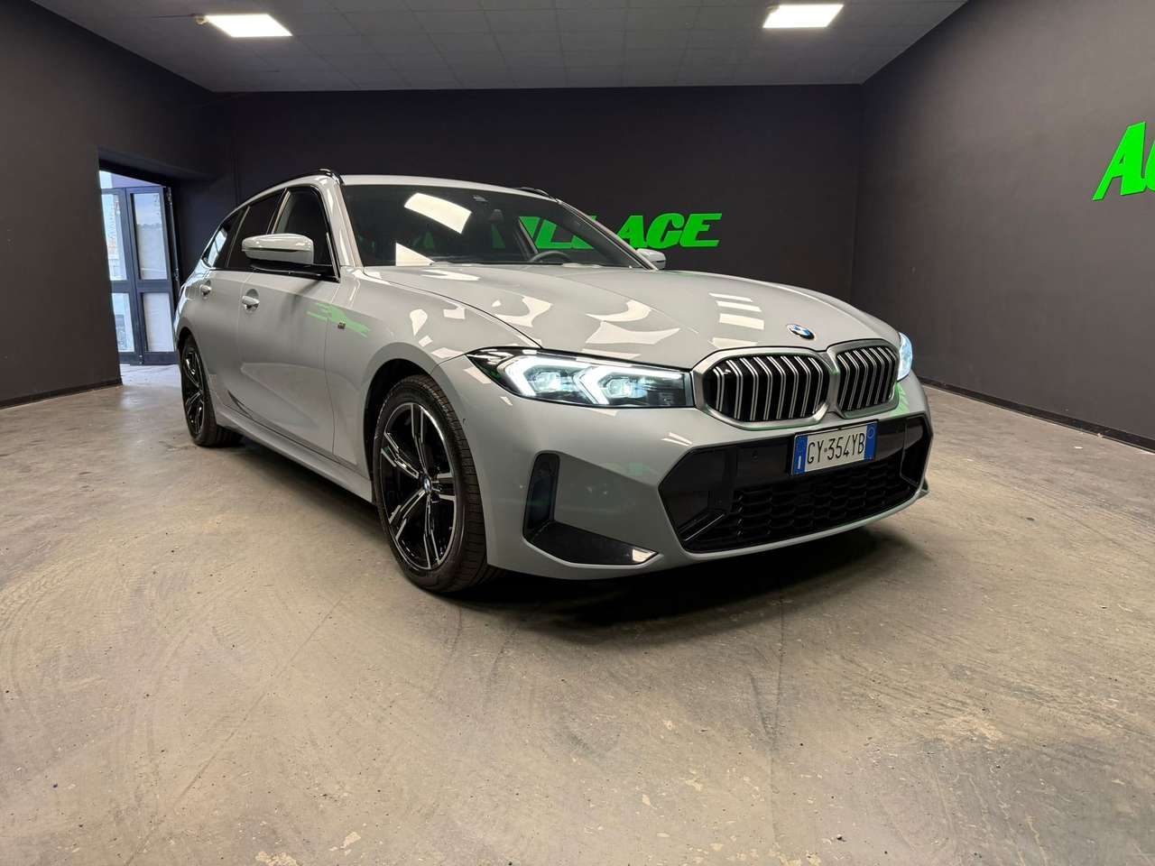 BMW 320 Touring mhev 48V xdrive MSport auto